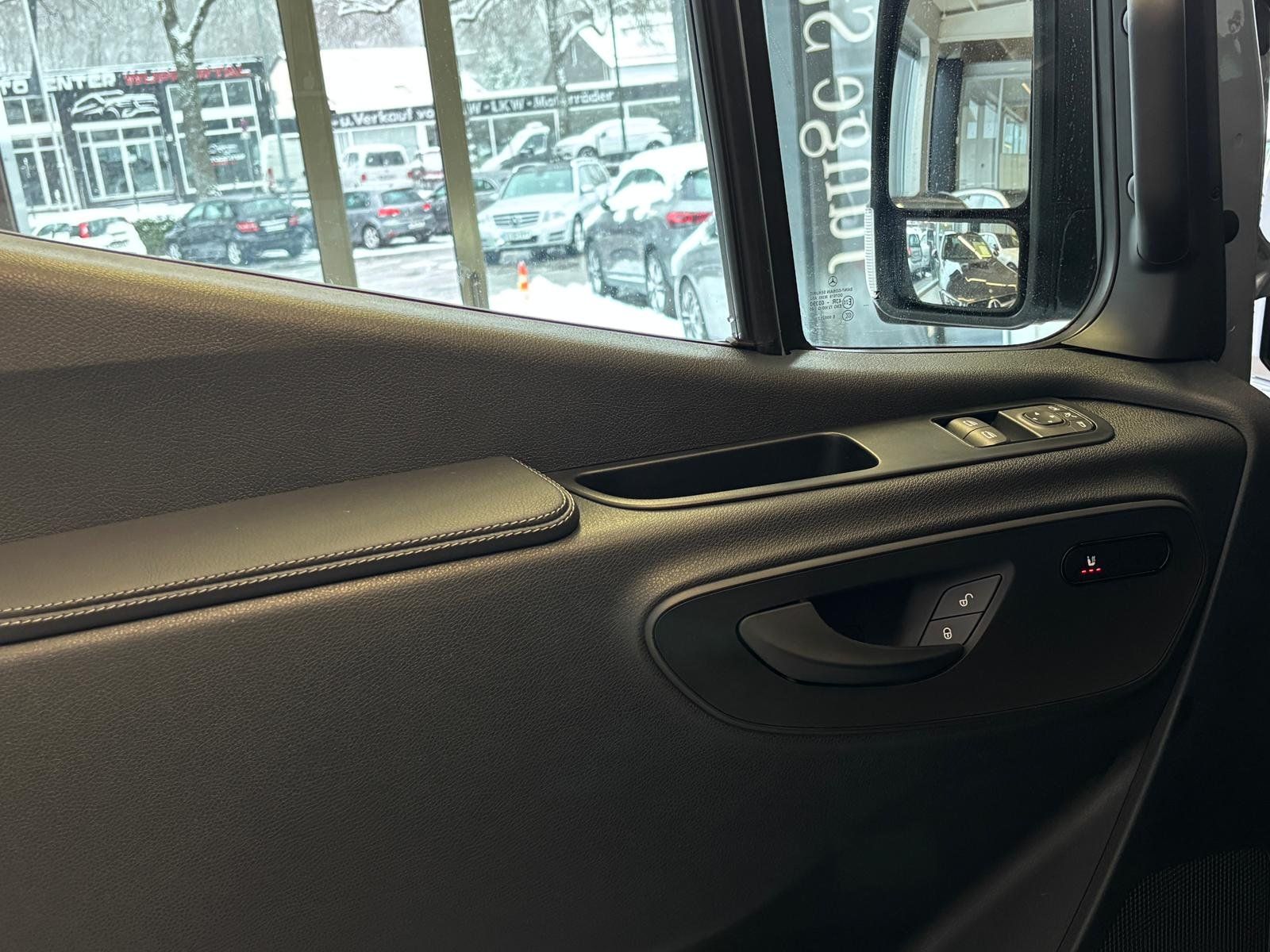 Fahrzeugabbildung Mercedes-Benz Sprinter 317 CDI Tourer PRO LED+AHK3,5+E-SCHIEBE