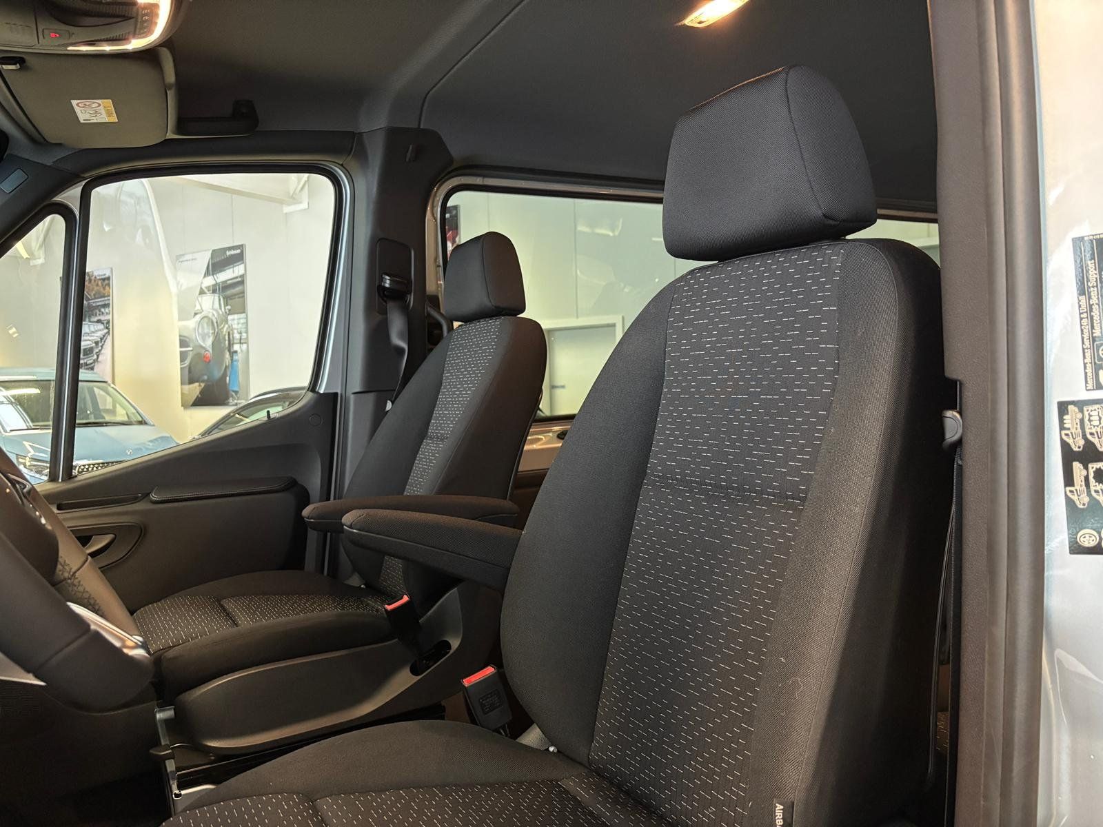 Fahrzeugabbildung Mercedes-Benz Sprinter 317 CDI Tourer PRO LED+AHK3,5+E-SCHIEBE