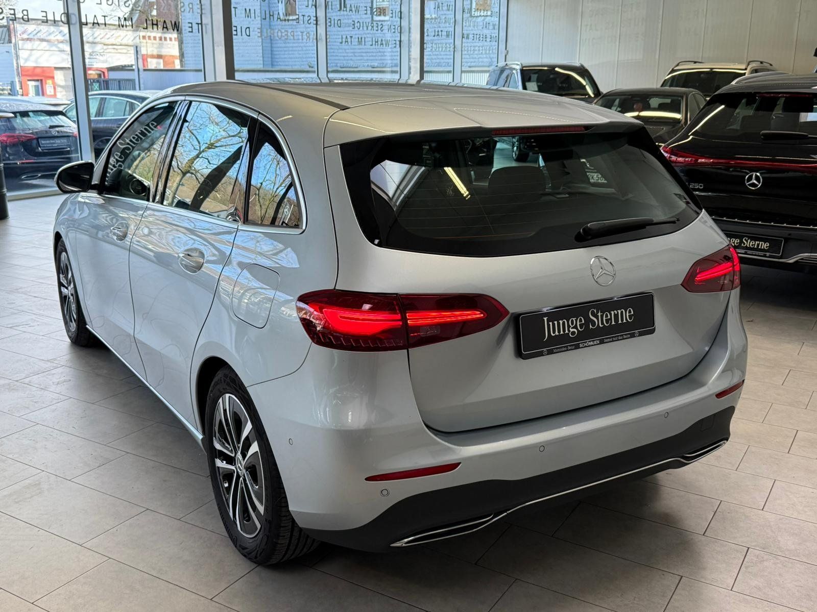 Fahrzeugabbildung Mercedes-Benz B 180 Progressive KAMERA+LED+NAVI+EASYPACK+DAB