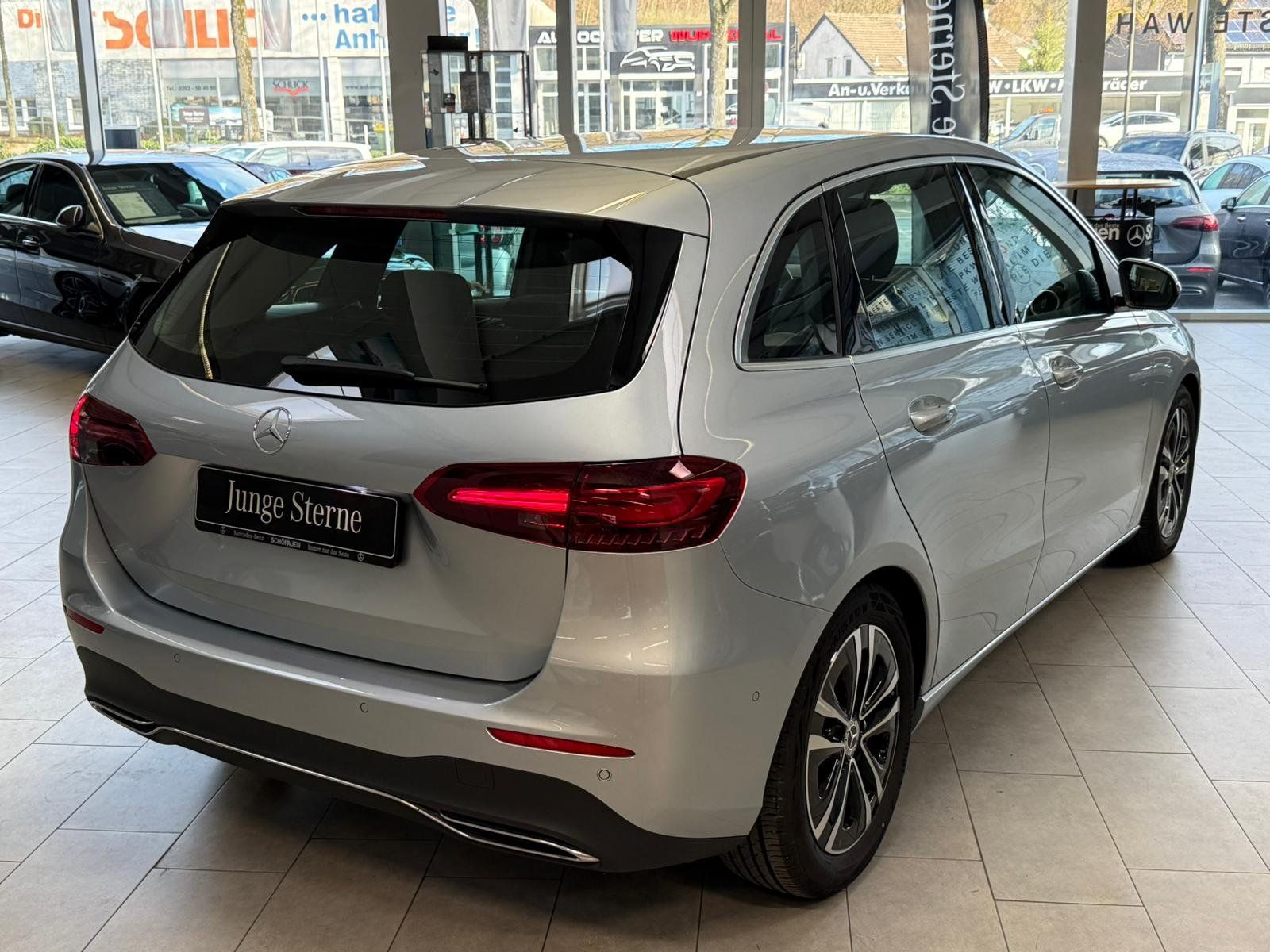 Fahrzeugabbildung Mercedes-Benz B 180 Progressive KAMERA+LED+NAVI+EASYPACK+DAB