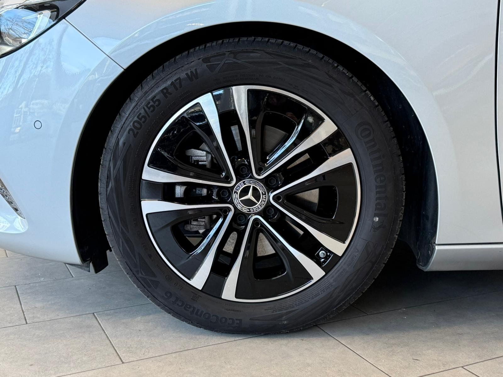 Fahrzeugabbildung Mercedes-Benz B 180 Progressive KAMERA+LED+NAVI+EASYPACK+DAB