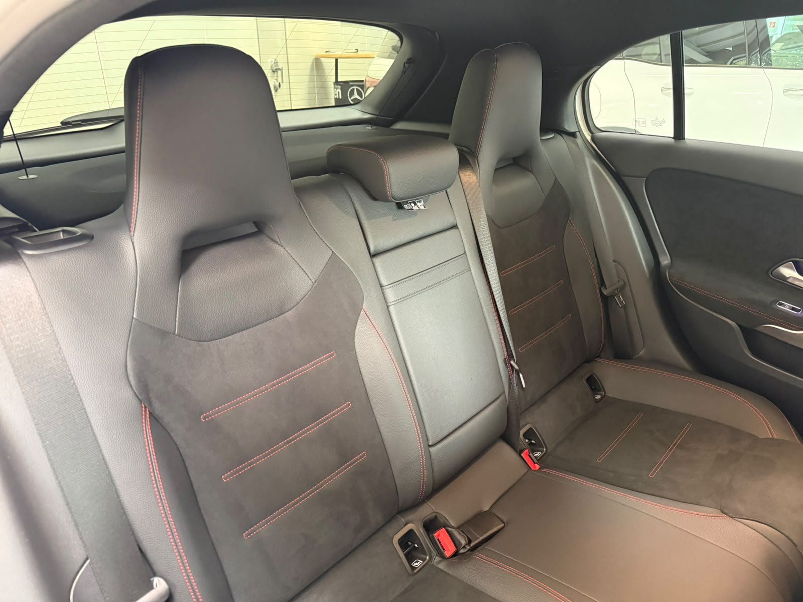 Fahrzeugabbildung Mercedes-Benz A 250e AMG+BURMES+NIGHT+KAMERA+LED+KEYLESS+DAB