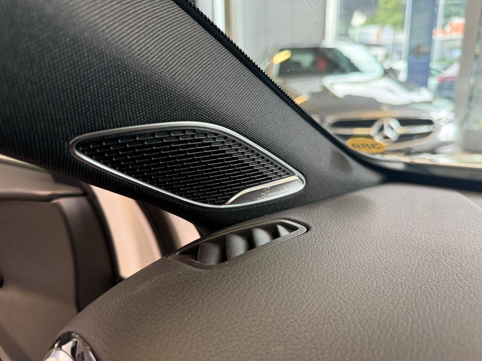 Fahrzeugabbildung Mercedes-Benz A 250e AMG+BURMES+NIGHT+KAMERA+LED+KEYLESS+DAB
