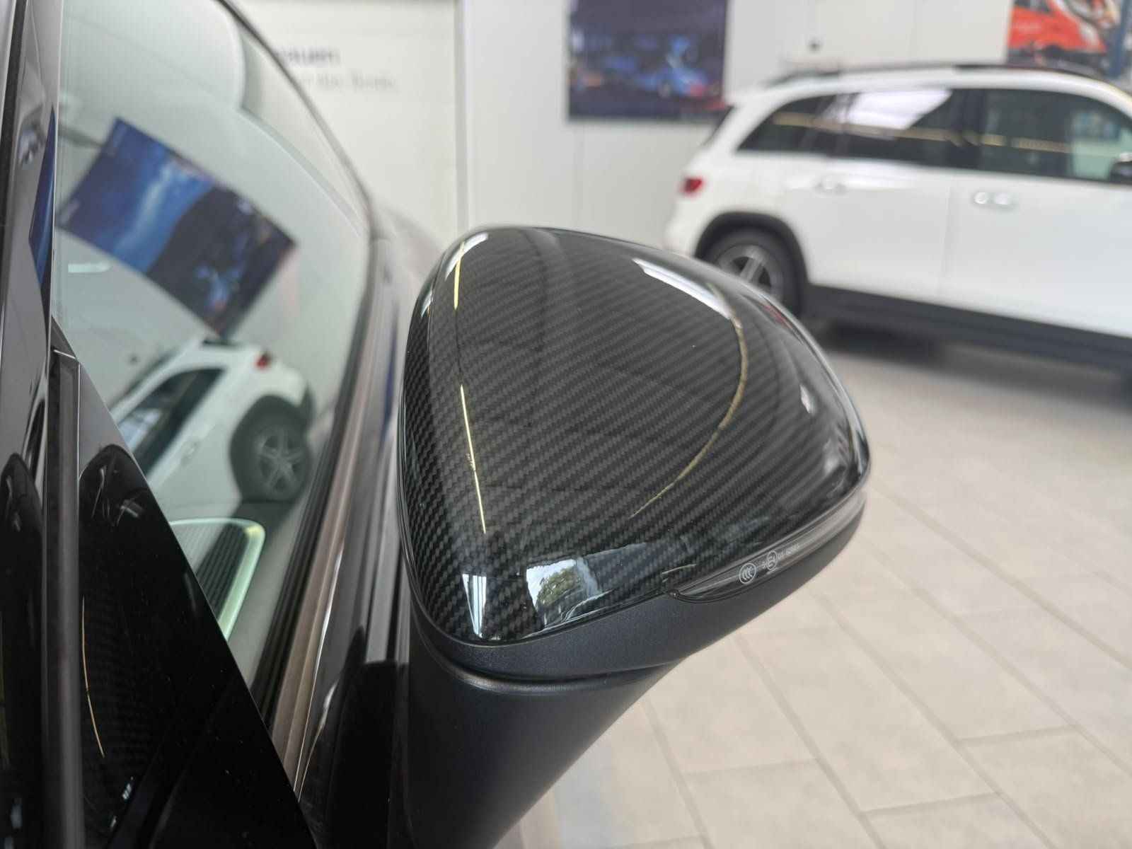 Fahrzeugabbildung Mercedes-Benz CLE 53 4M+ PERF+PANO+HUD+BURM+DISTR+MEMORY+360°
