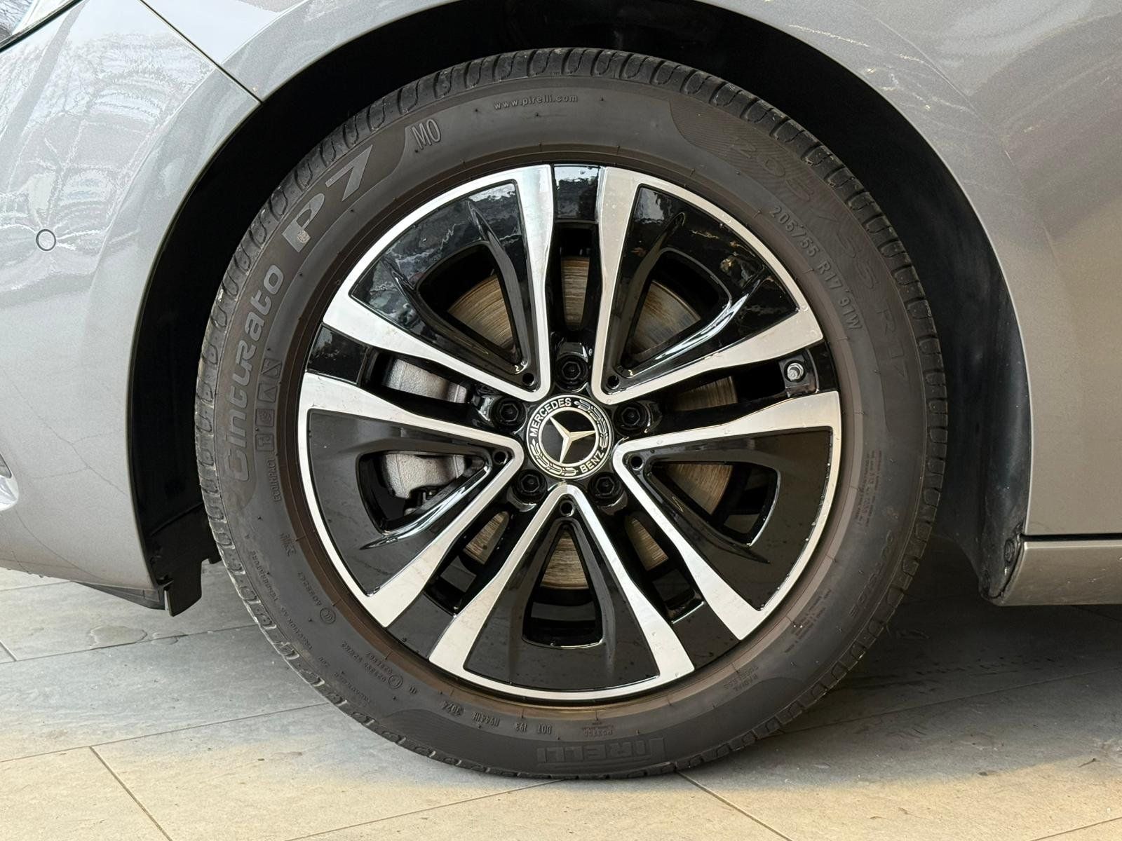 Fahrzeugabbildung Mercedes-Benz B 200 Progressive KAMERA+LED+CARPLAY+EASYPK+DAB