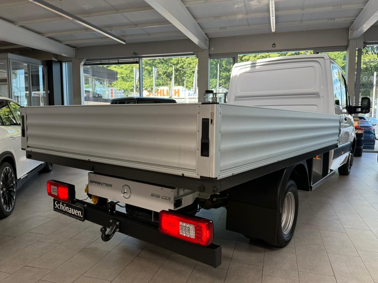 Fahrzeugabbildung Mercedes-Benz Sprinter 519 DOKA lang 4325 TEMPOMAT+AHK+MBUX