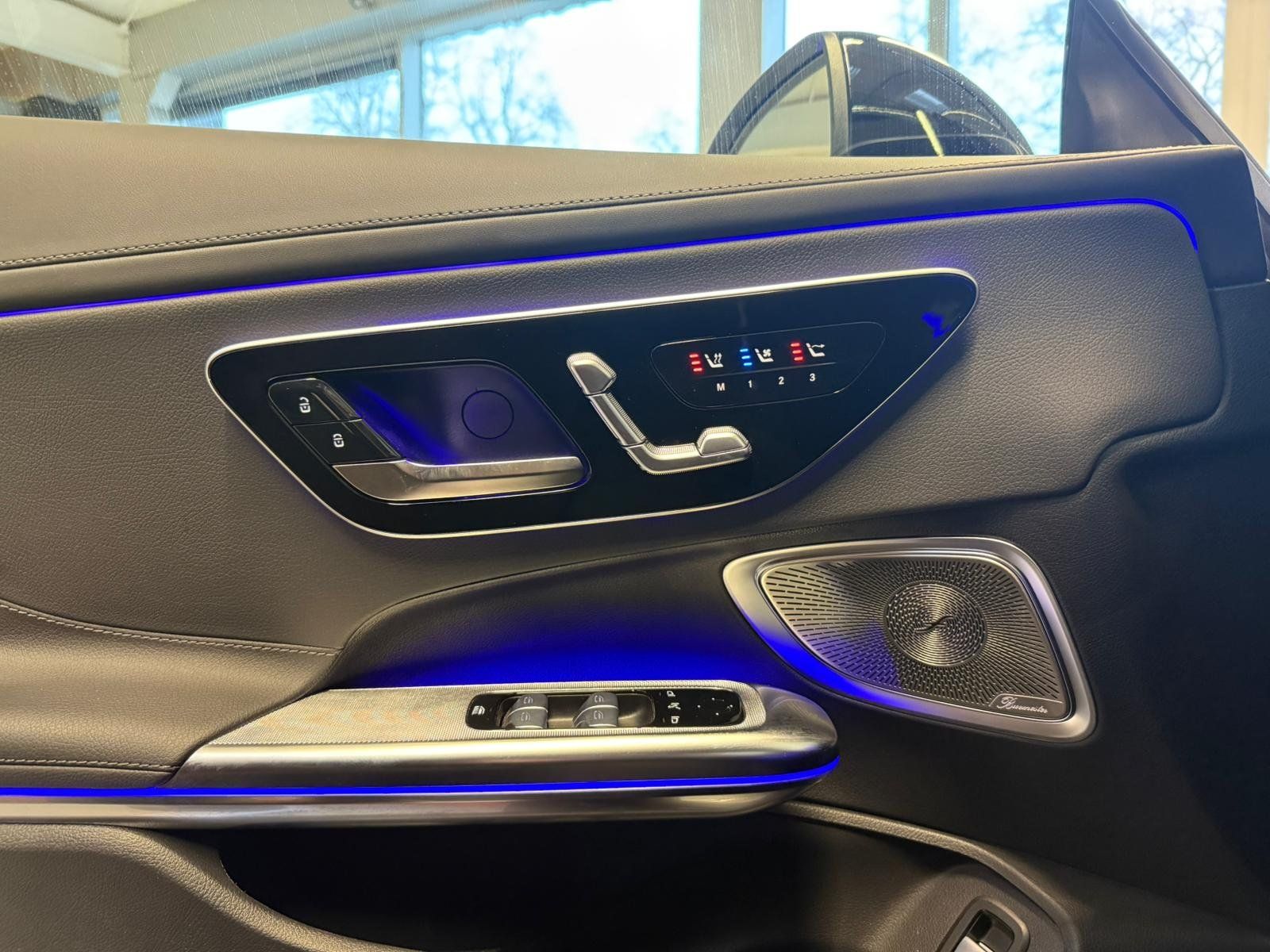 Fahrzeugabbildung Mercedes-Benz CLE 450 4M Cabrio AMG+STDHZ+HUD+DISTR+BURM+360°