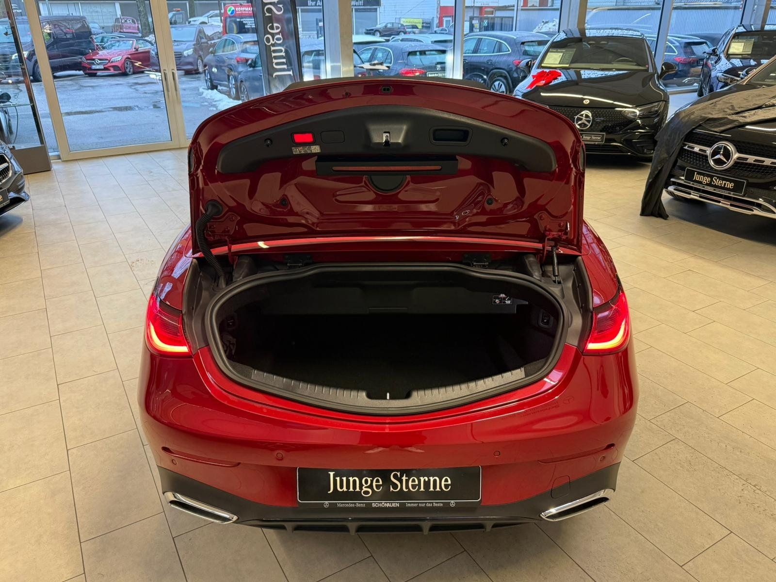 Fahrzeugabbildung Mercedes-Benz CLE 450 4M Cabrio AMG+STDHZ+HUD+DISTR+BURM+360°