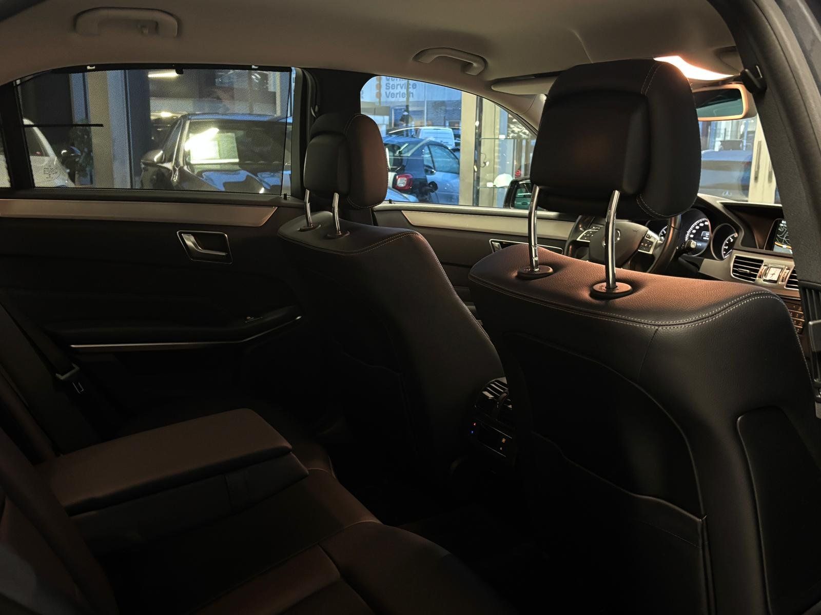 Fahrzeugabbildung Mercedes-Benz E 300 CDI COMAND+DISTR.+MEMORY+KAMERA+LED+TOTW.