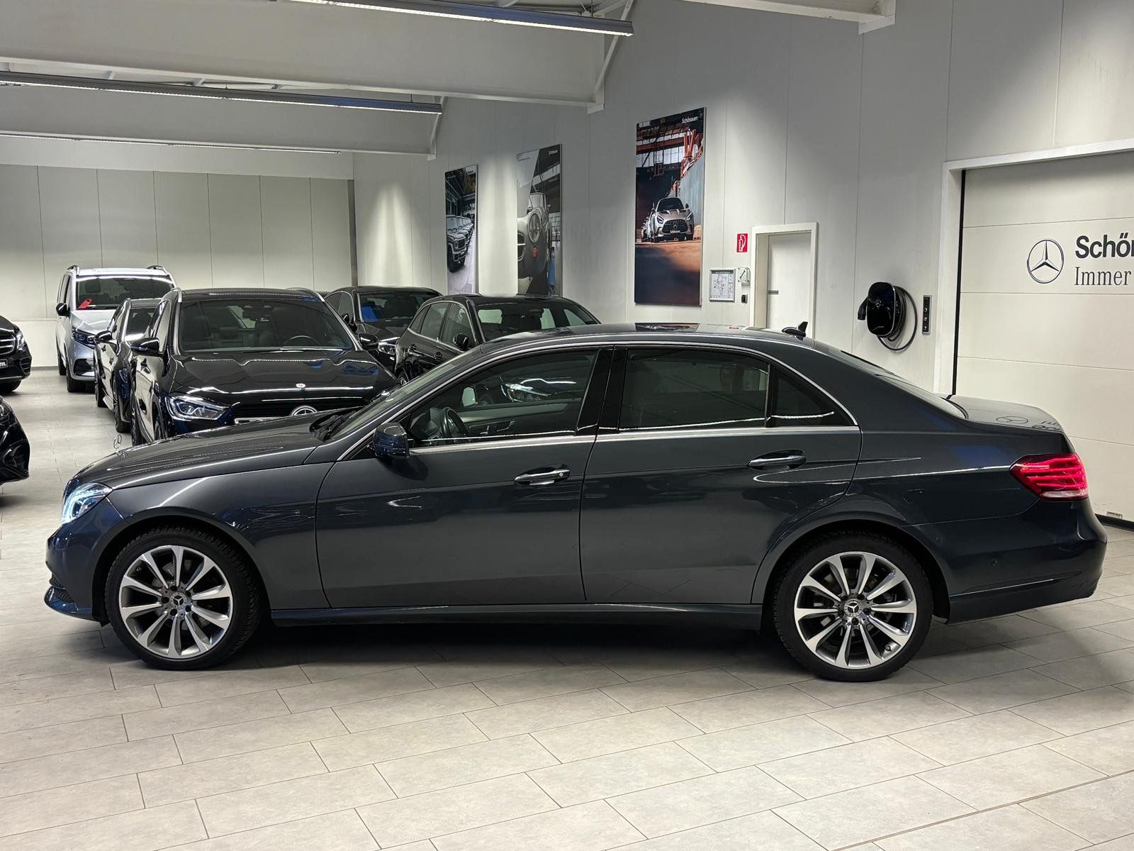 Fahrzeugabbildung Mercedes-Benz E 300 CDI COMAND+DISTR.+MEMORY+KAMERA+LED+TOTW.