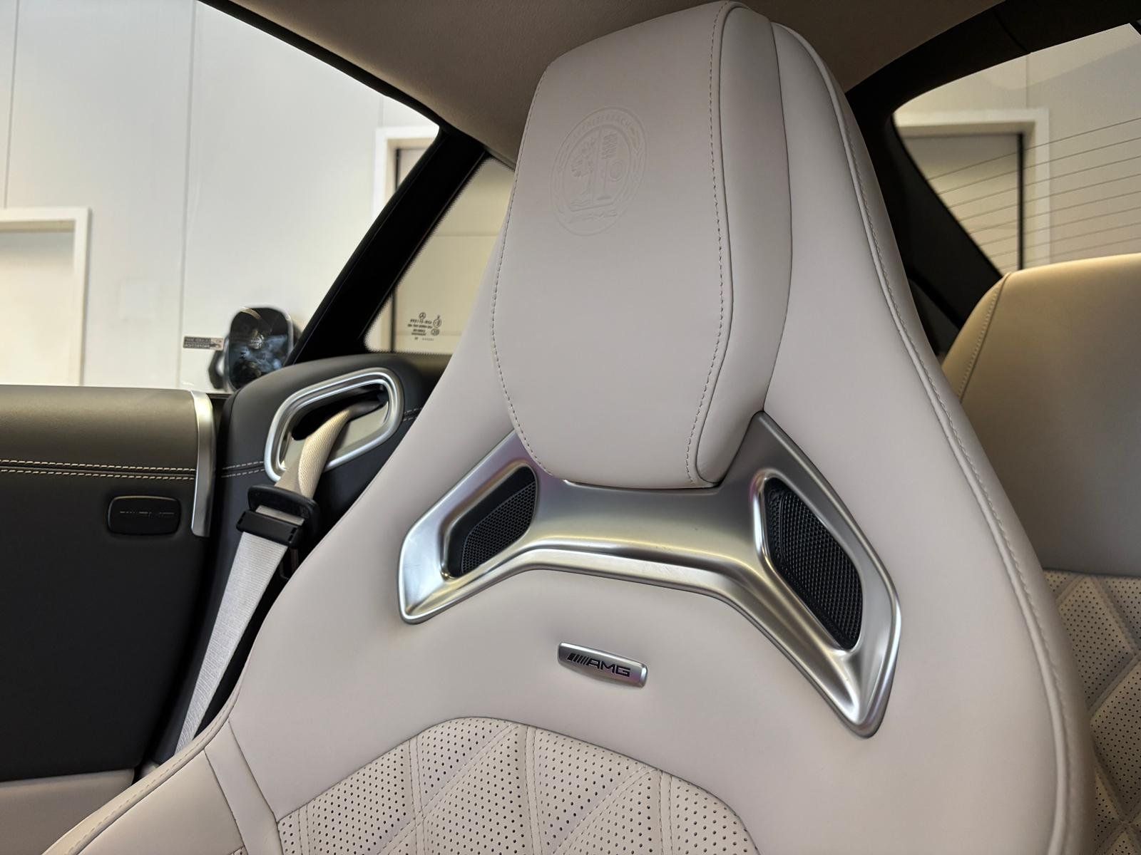 Fahrzeugabbildung Mercedes-Benz GT 63 4M+ AERO+KERAMIK+PANO+HUD+LIFT+BURM+PERF.