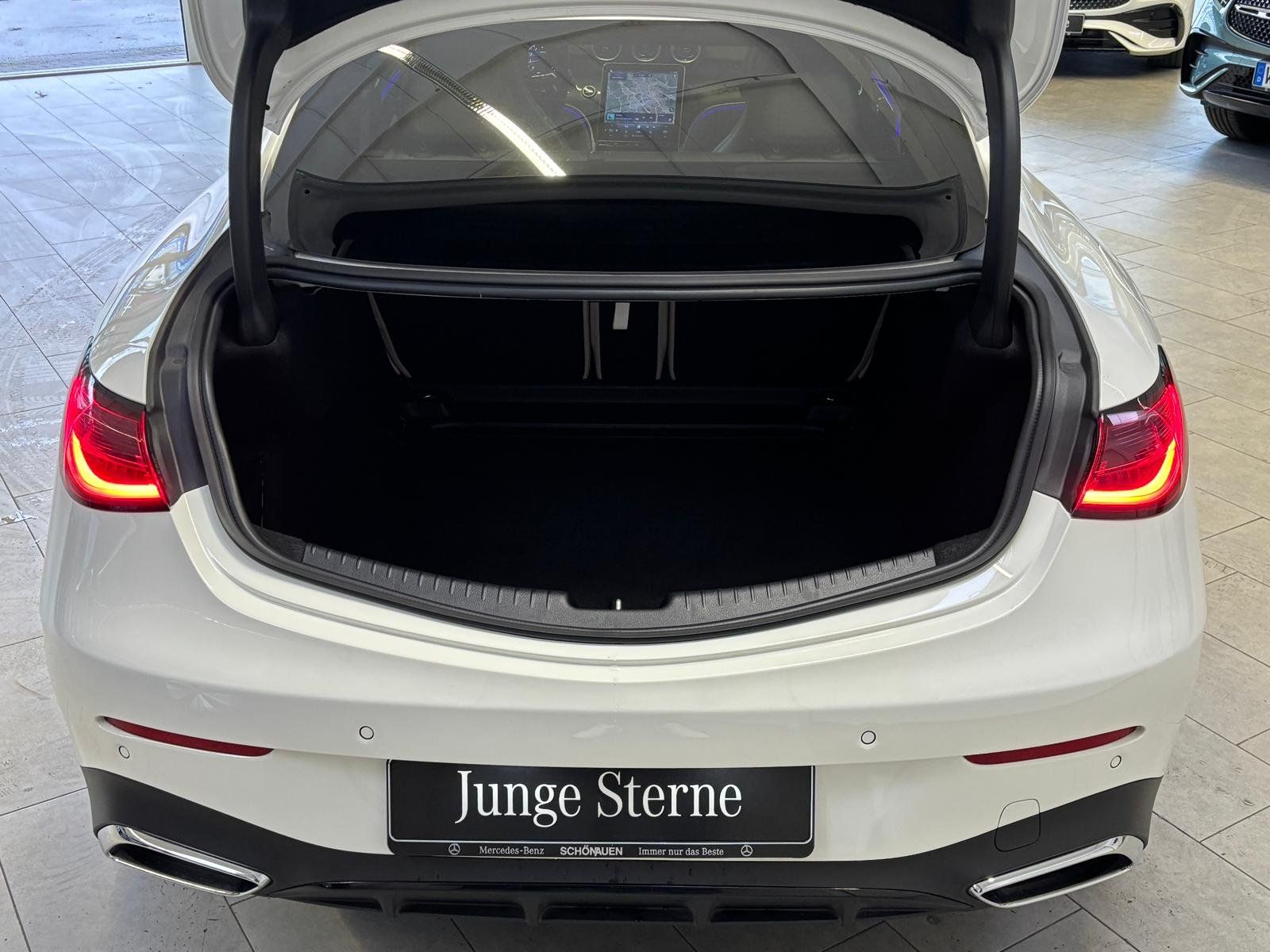 Fahrzeugabbildung Mercedes-Benz CLE 200 Coupé AMG PREMIUM PLUS+NIGHT+20"+BURMEST