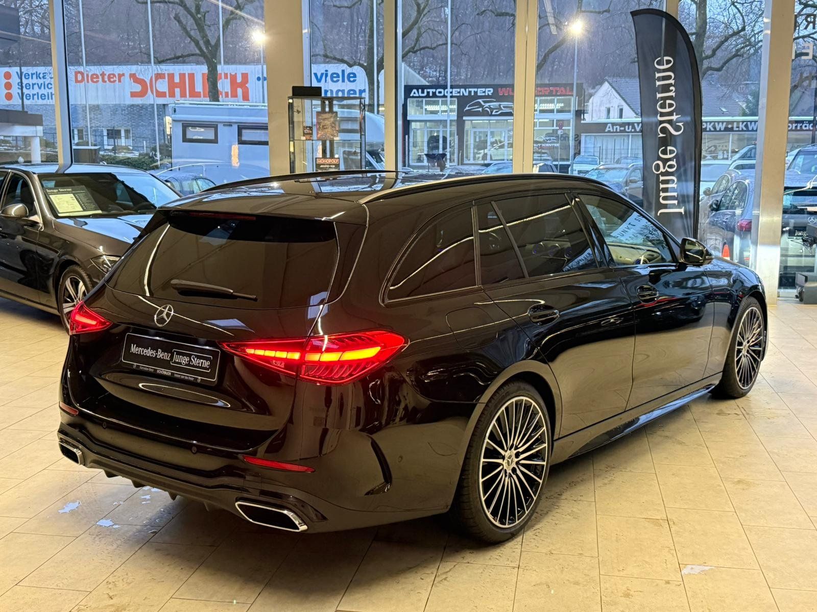 Fahrzeugabbildung Mercedes-Benz C 200 d T AMG+STDHZ+DISTR+AHK+MEMORY+NIGHT+360°