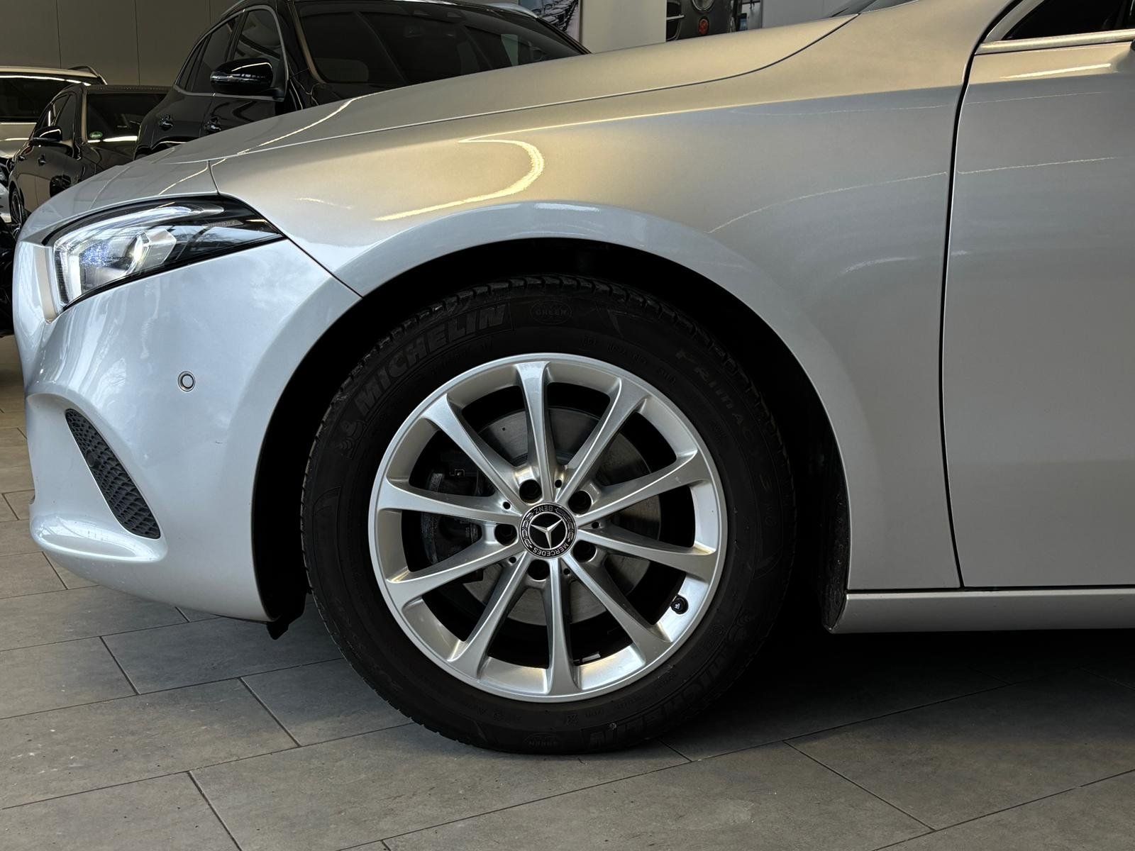 Fahrzeugabbildung Mercedes-Benz A 200 Progressive PANO+MEMORY+360°+TOTW+LED+NAVI