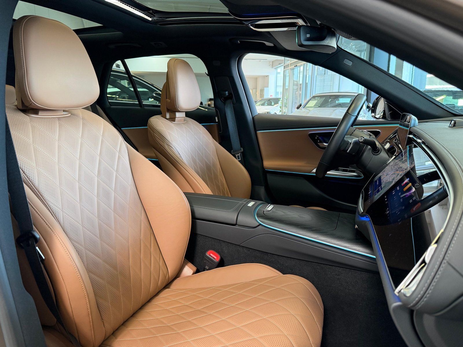 Fahrzeugabbildung Mercedes-Benz E 450d 4M All-Terrain NAPPA+AHK+PANO+HUD+DISTR.