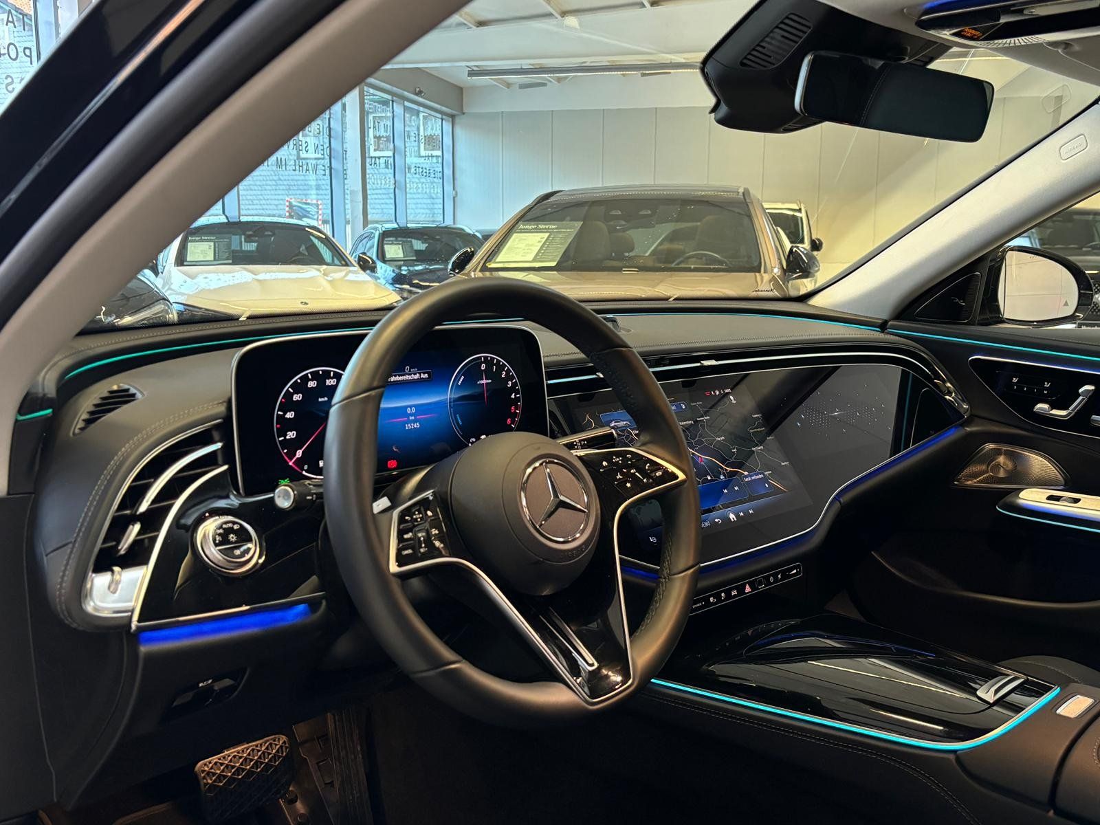Fahrzeugabbildung Mercedes-Benz E 300de EXCLUSIVE PREMIUM+SUPERSCR.+BURMESTER4D