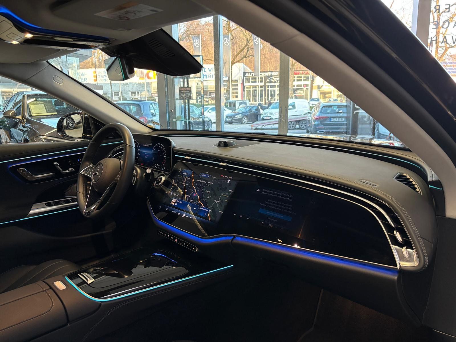 Fahrzeugabbildung Mercedes-Benz E 300de EXCLUSIVE PREMIUM+SUPERSCR.+BURMESTER4D