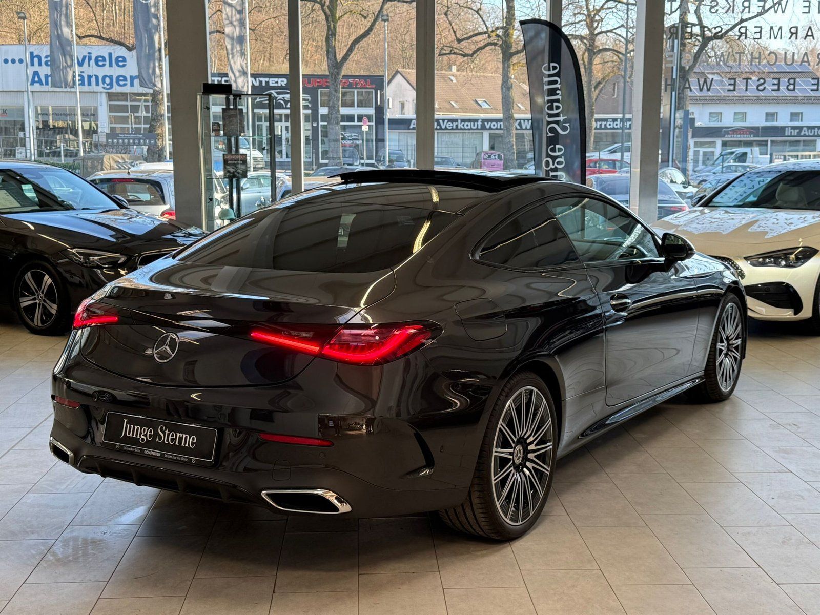 Fahrzeugabbildung Mercedes-Benz CLE 200 Coupé AMG ADV.++20"+PANO+NIGHT+MEMORY