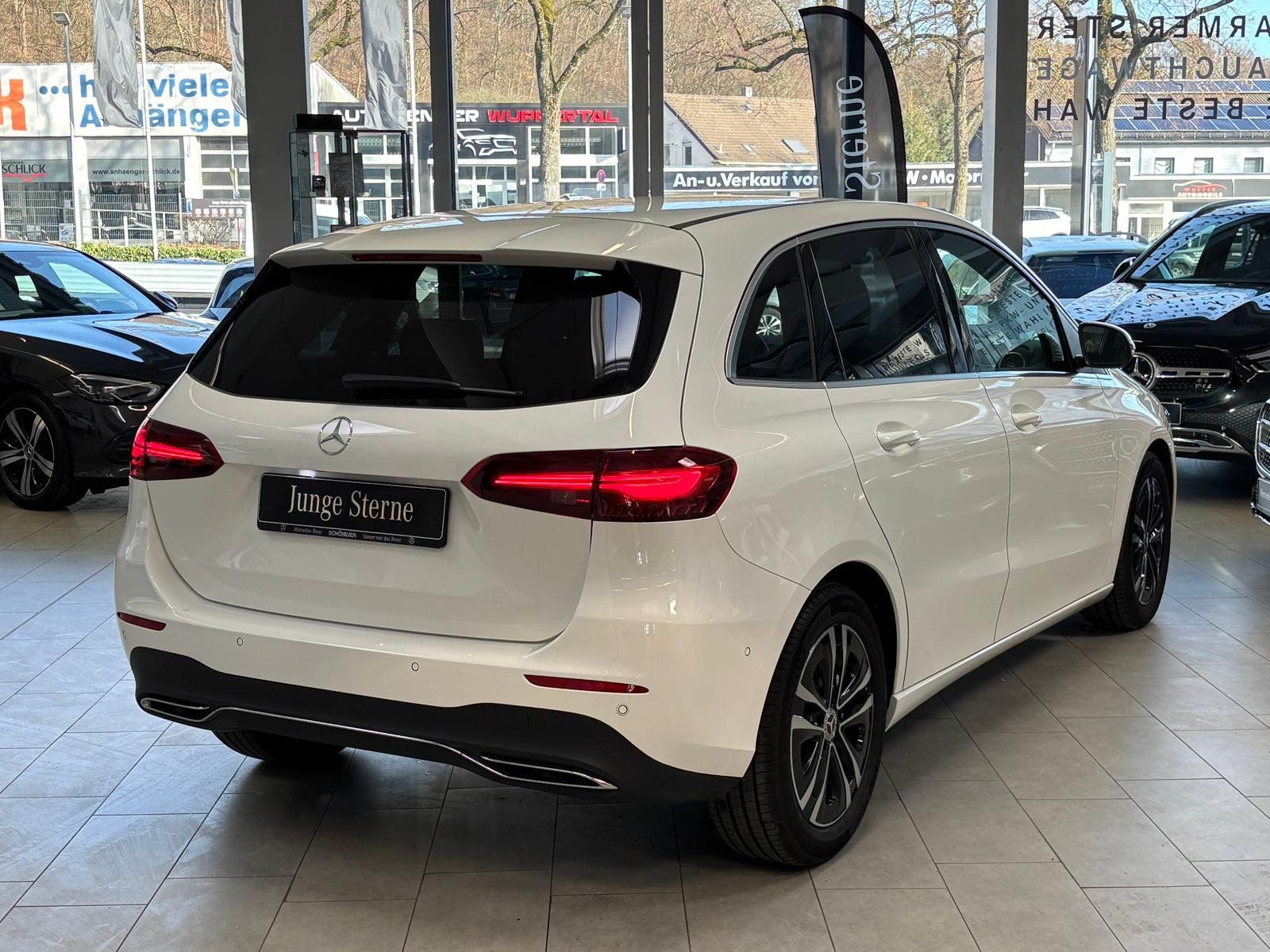 Fahrzeugabbildung Mercedes-Benz B 200 Progressive Adv.+AHK+THERMOTR.+TOTWINKEL