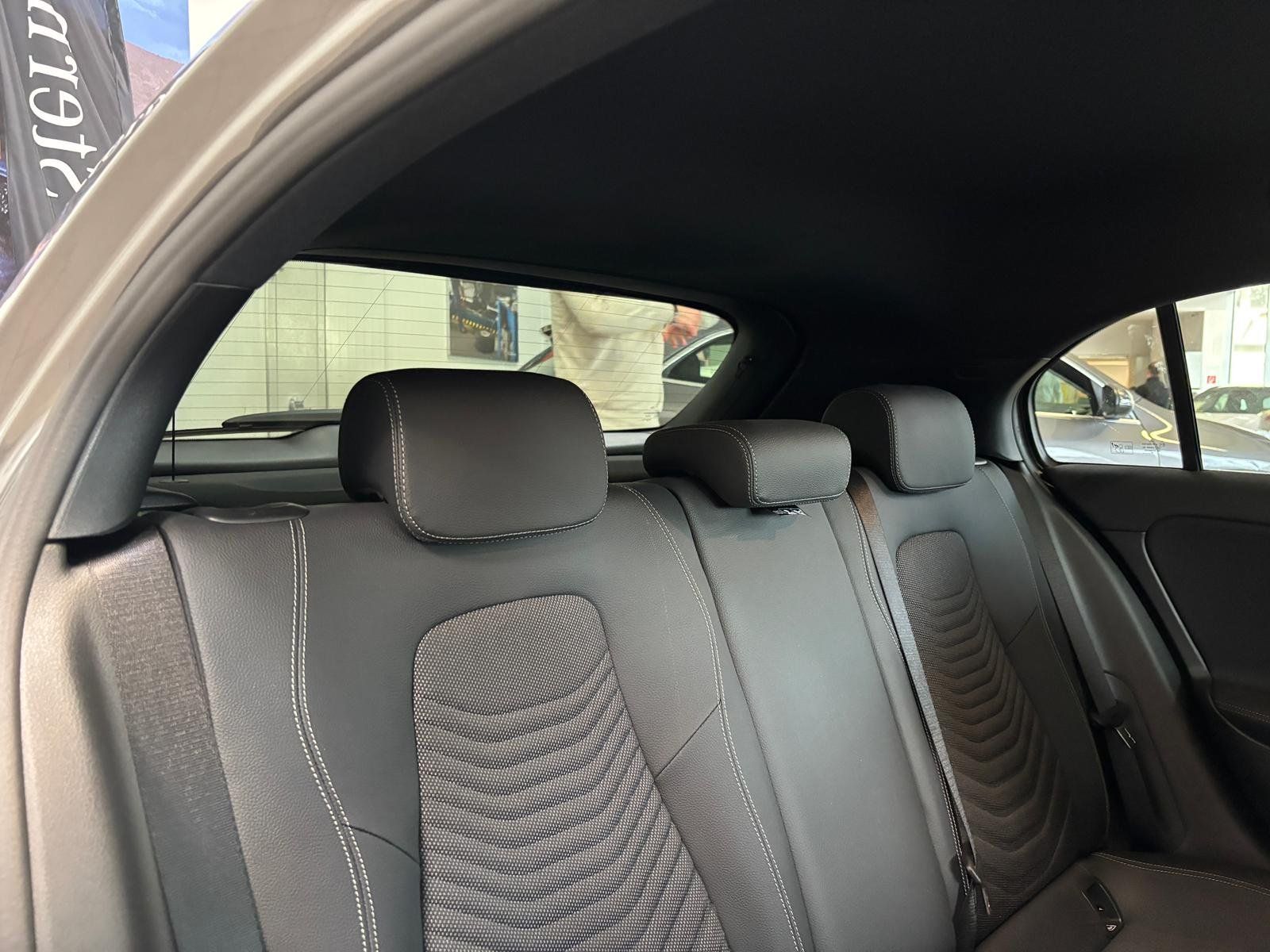 Fahrzeugabbildung Mercedes-Benz A 250 e AHK+AC11KW+PRIVACY+VOLLDIGI+VZ-ASSYST