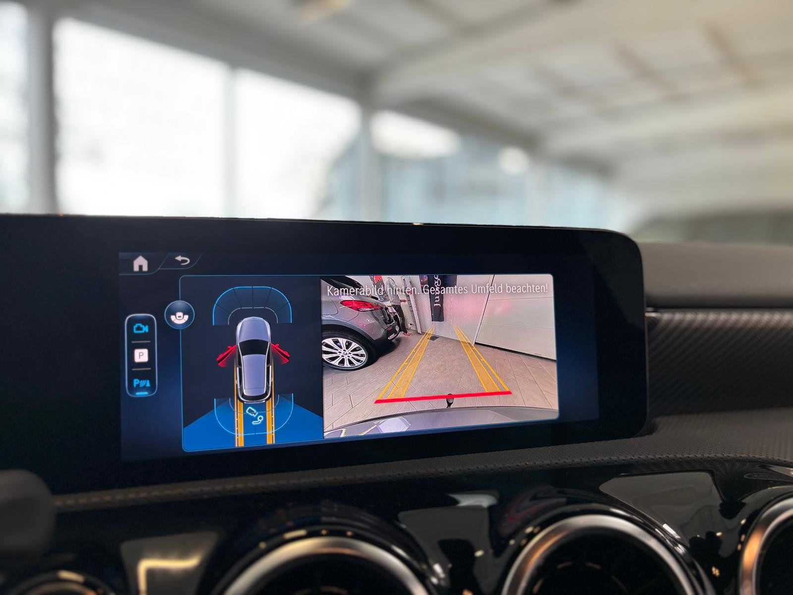 Fahrzeugabbildung Mercedes-Benz A 250 e AHK+AC11KW+PRIVACY+VOLLDIGI+VZ-ASSYST