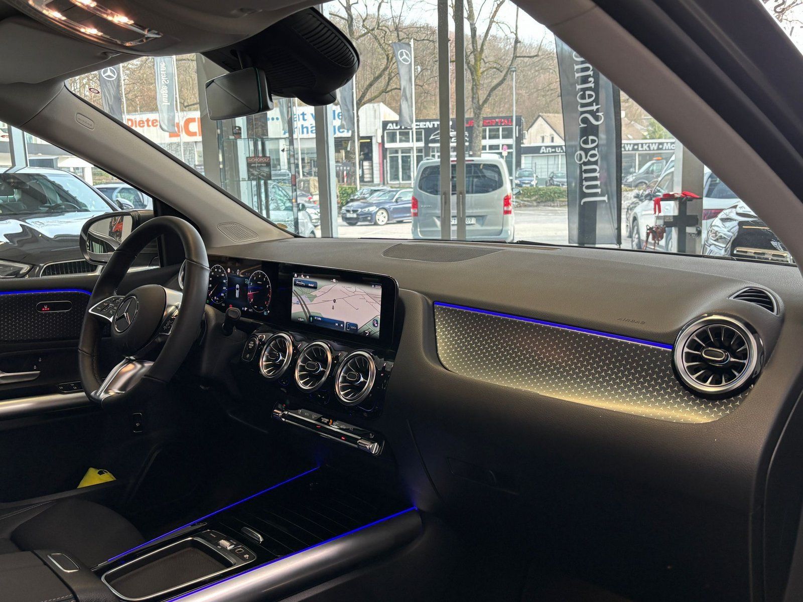 Fahrzeugabbildung Mercedes-Benz B 200 Progressive Line Advanced Plus+Keyless