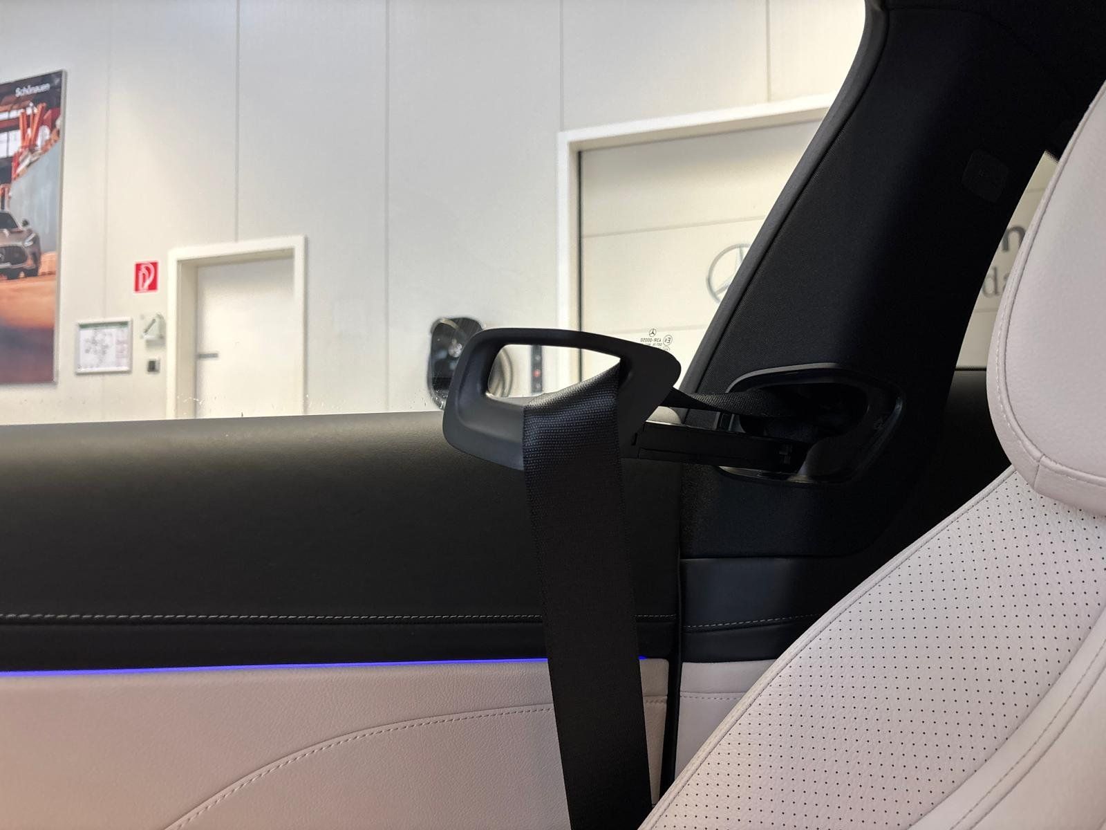 Fahrzeugabbildung Mercedes-Benz CLE 300e AMG+PANO+BURMES+DISTR+NIGHT+MEMORY+360°