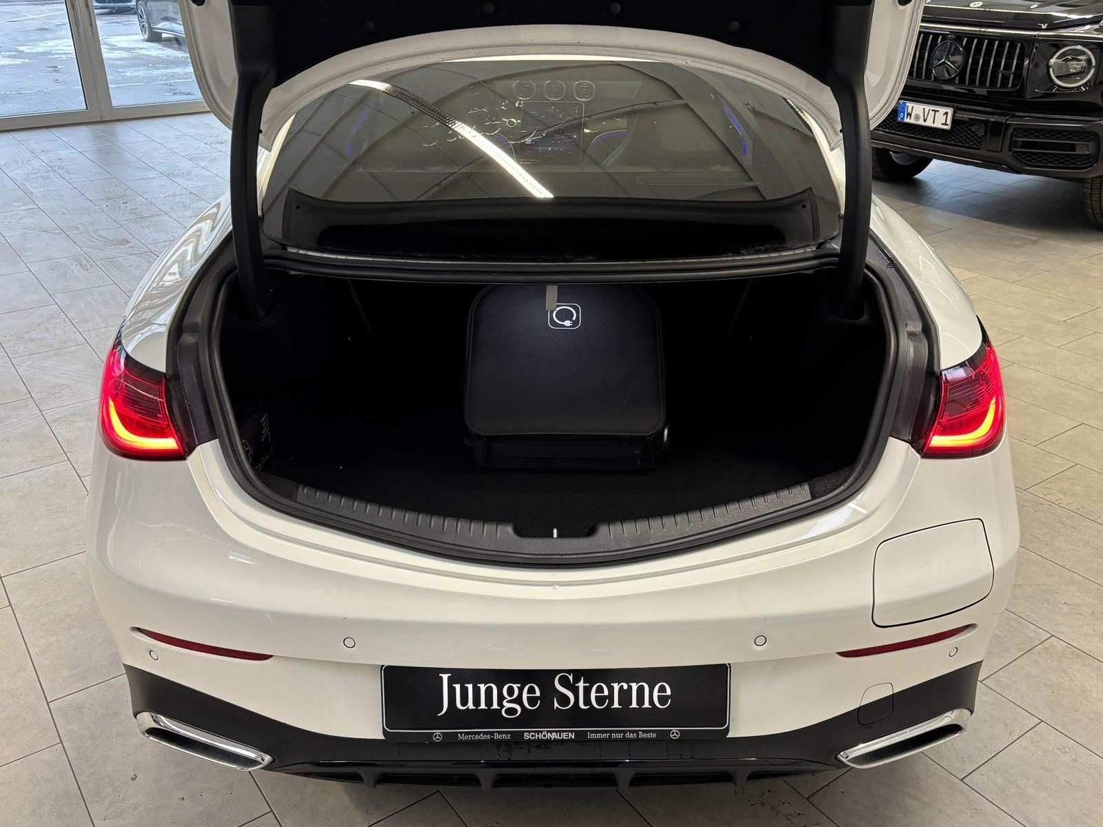 Fahrzeugabbildung Mercedes-Benz CLE 300e AMG+PANO+BURMES+DISTR+NIGHT+MEMORY+360°