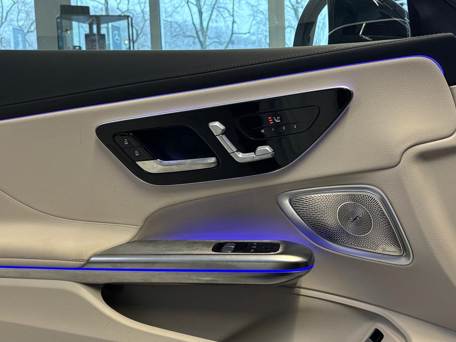 Fahrzeugabbildung Mercedes-Benz CLE 300e AMG+PANO+BURMES+DISTR+NIGHT+MEMORY+360°