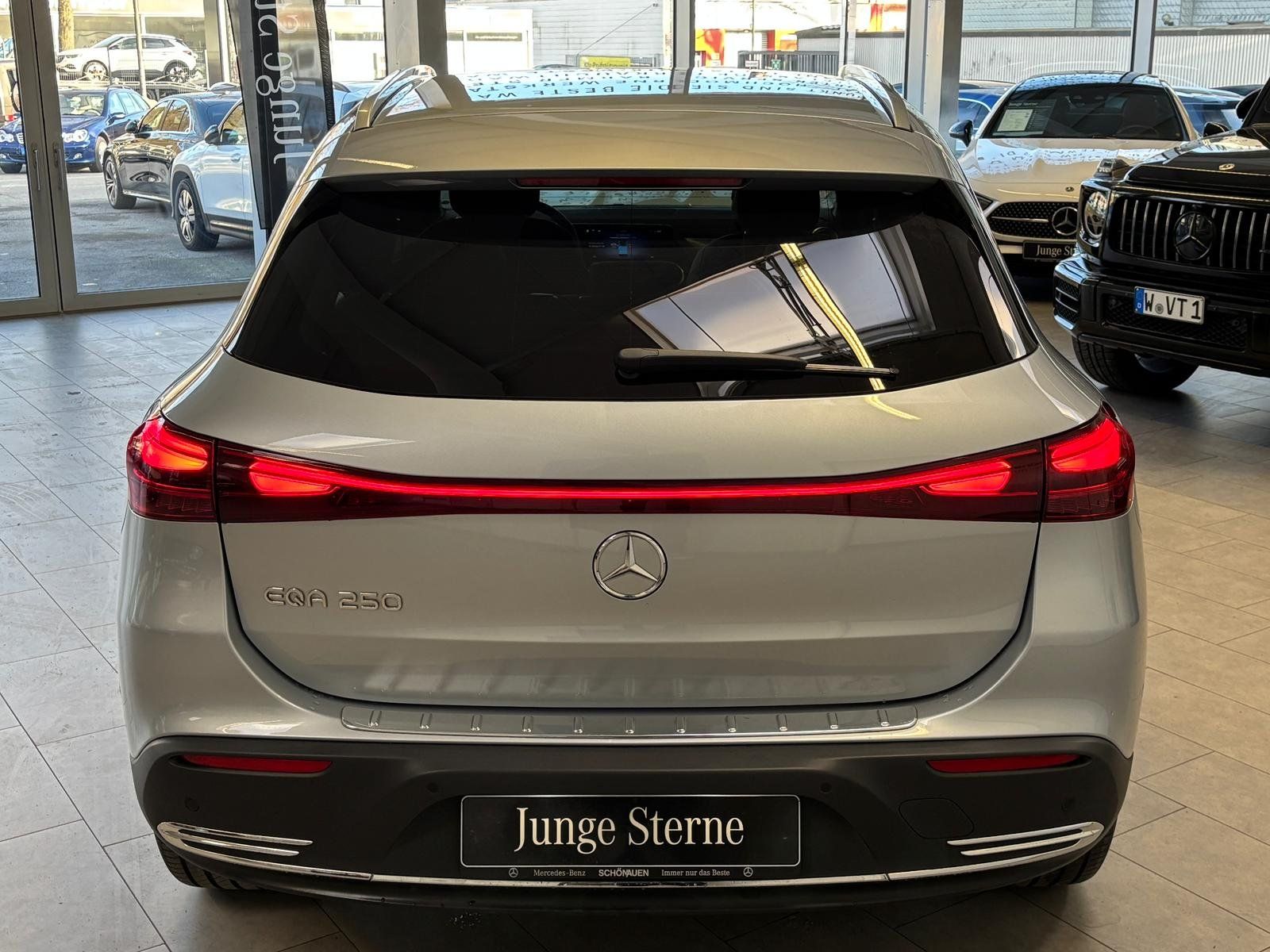 Fahrzeugabbildung Mercedes-Benz EQA 250 Progressive TOTW+360°+CARPL+LED+AMBIENTE