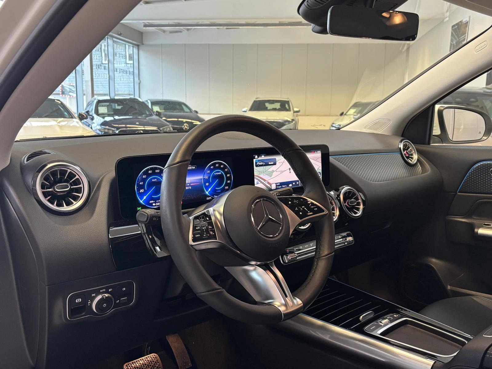 Fahrzeugabbildung Mercedes-Benz EQA 350 4M Progressive KAMERA+TOTW+KEYLESS+LED