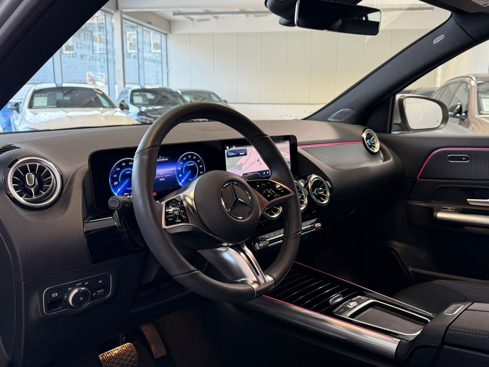 Fahrzeugabbildung Mercedes-Benz EQA 350 4M Progressive TOTW+360°+CARPLAY+LED+DAB