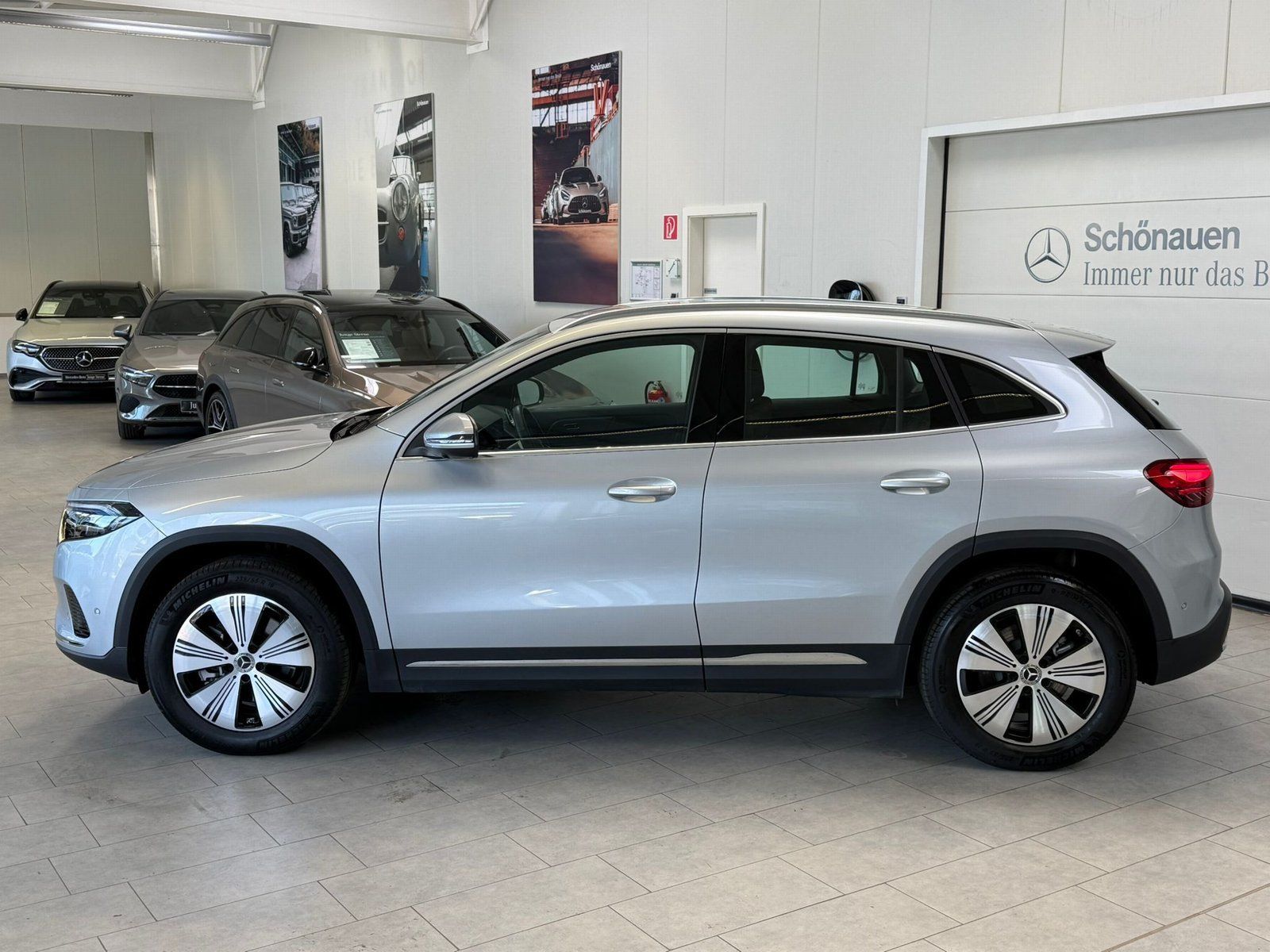 Fahrzeugabbildung Mercedes-Benz EQA 350 4M Progressive TOTW+360°+CARPLAY+LED+DAB