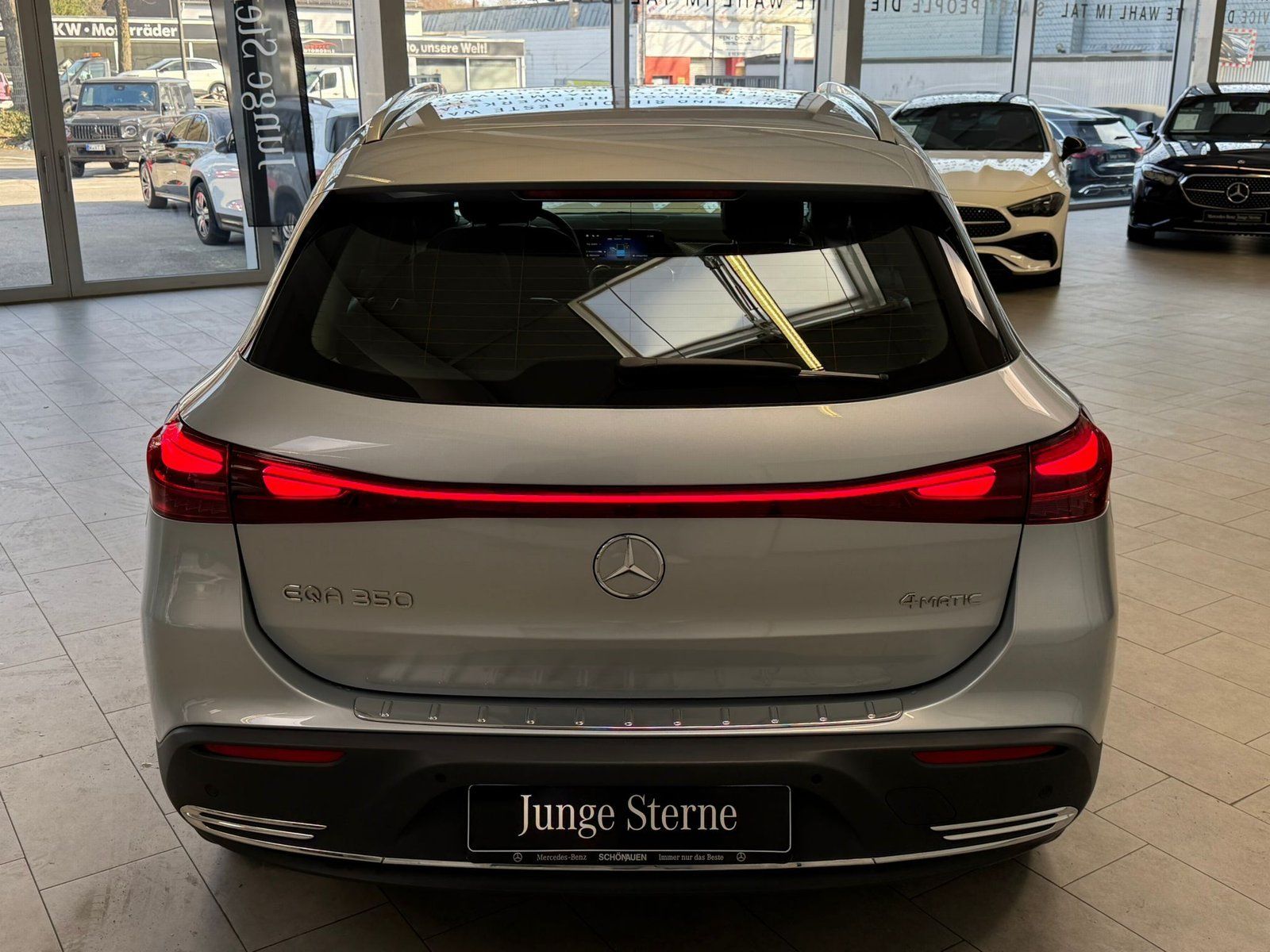 Fahrzeugabbildung Mercedes-Benz EQA 350 4M Progressive TOTW+360°+CARPLAY+LED+DAB