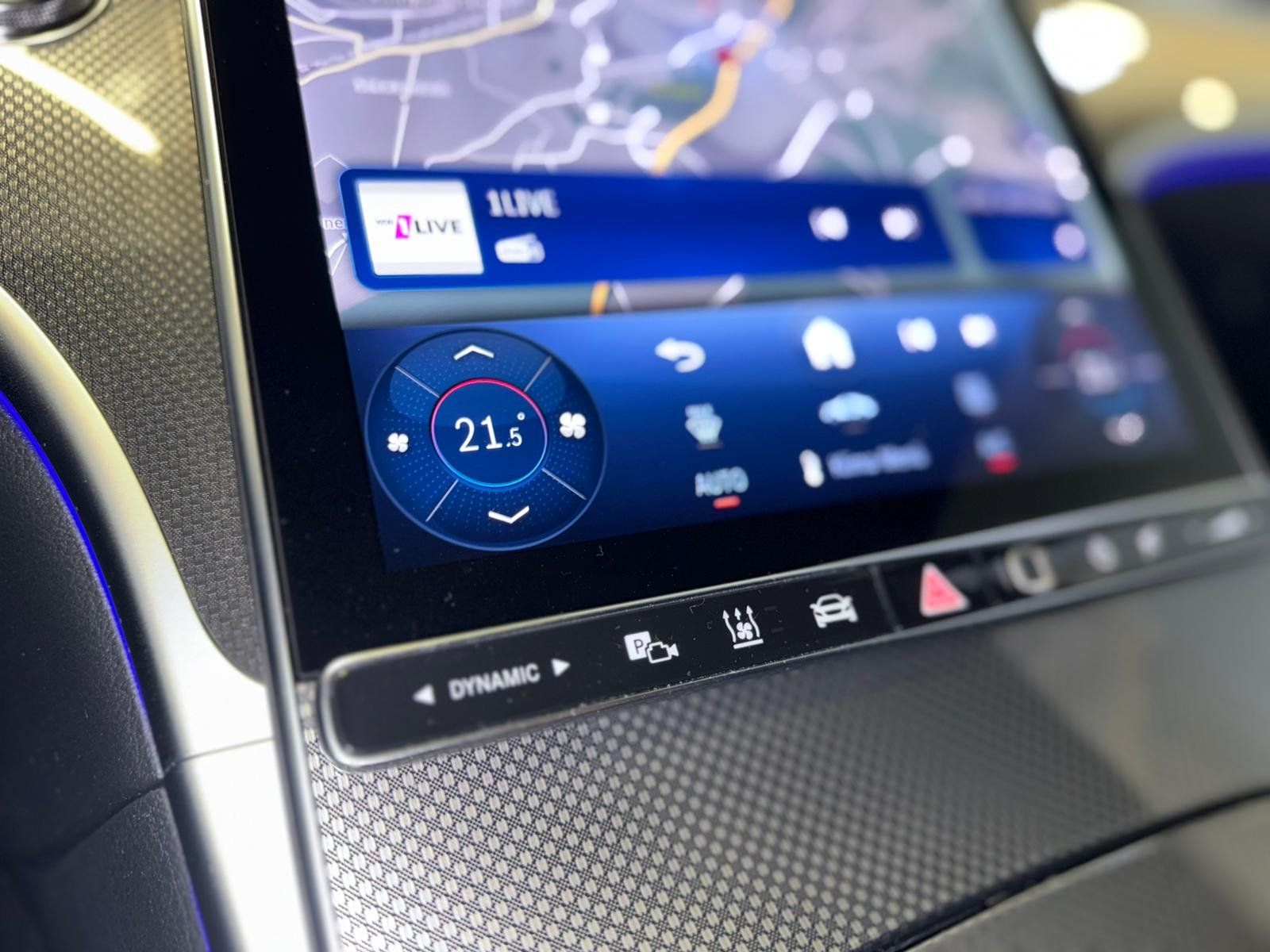 Fahrzeugabbildung Mercedes-Benz C 200 T AMG BURMESTER+STDHZ+KEYLESS+NIGHT+WINTER