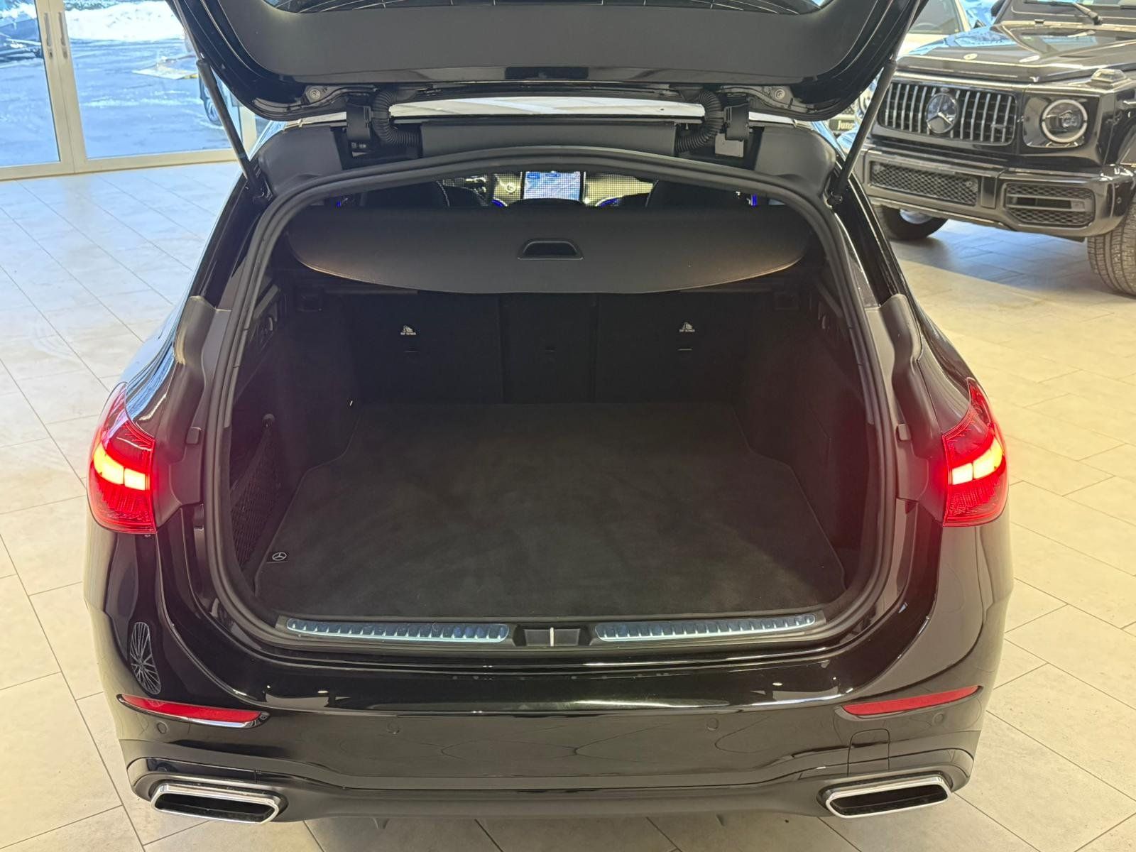 Fahrzeugabbildung Mercedes-Benz C 200 T AMG BURMESTER+STDHZ+KEYLESS+NIGHT+WINTER