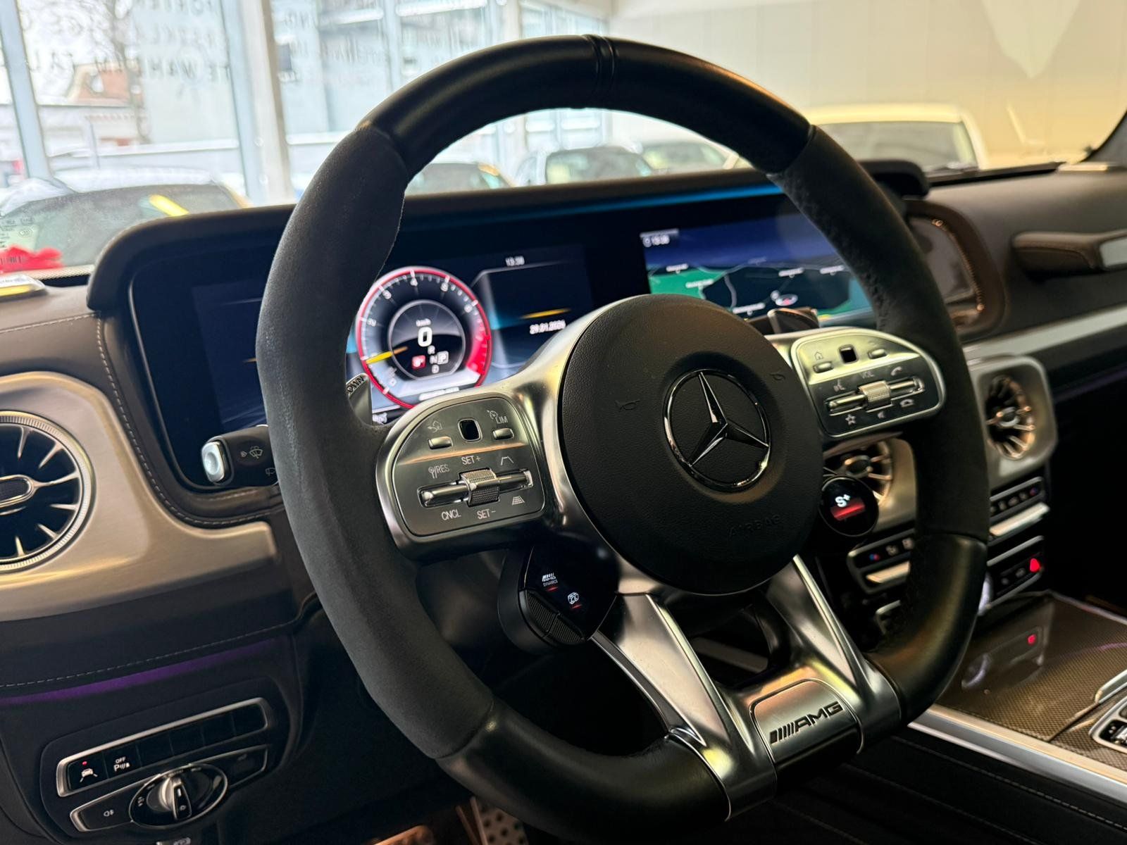 Fahrzeugabbildung Mercedes-Benz AMG G 63 SUPERIOR+NIGHTI+II+STDHZ+DRIVERSPACK