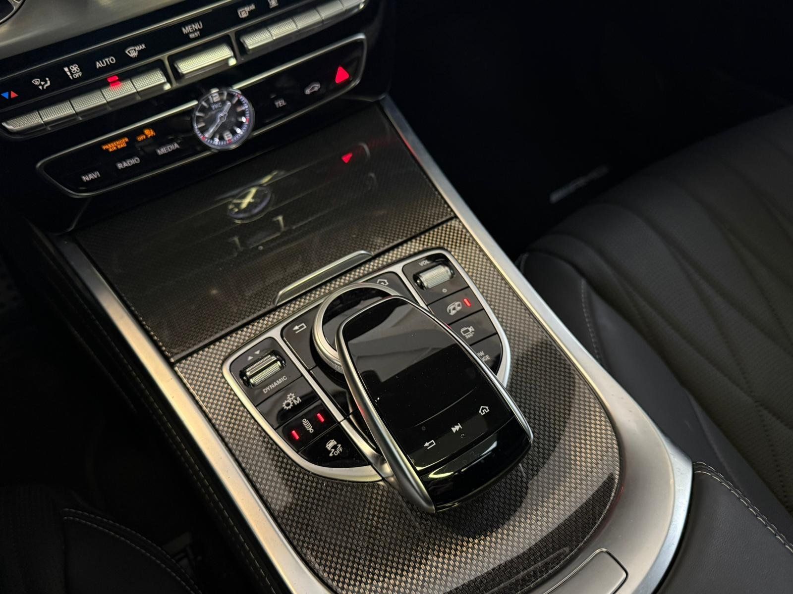 Fahrzeugabbildung Mercedes-Benz AMG G 63 SUPERIOR+NIGHTI+II+STDHZ+DRIVERSPACK