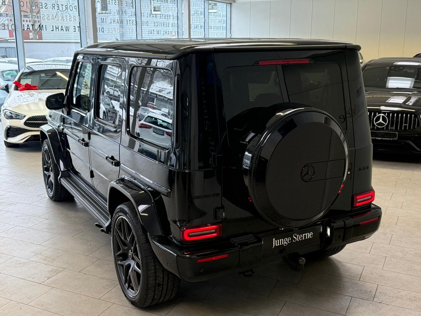 Fahrzeugabbildung Mercedes-Benz AMG G 63 SUPERIOR+NIGHTI+II+STDHZ+DRIVERSPACK