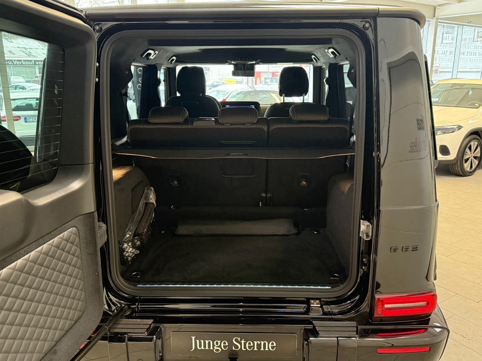 Fahrzeugabbildung Mercedes-Benz AMG G 63 SUPERIOR+NIGHTI+II+STDHZ+DRIVERSPACK