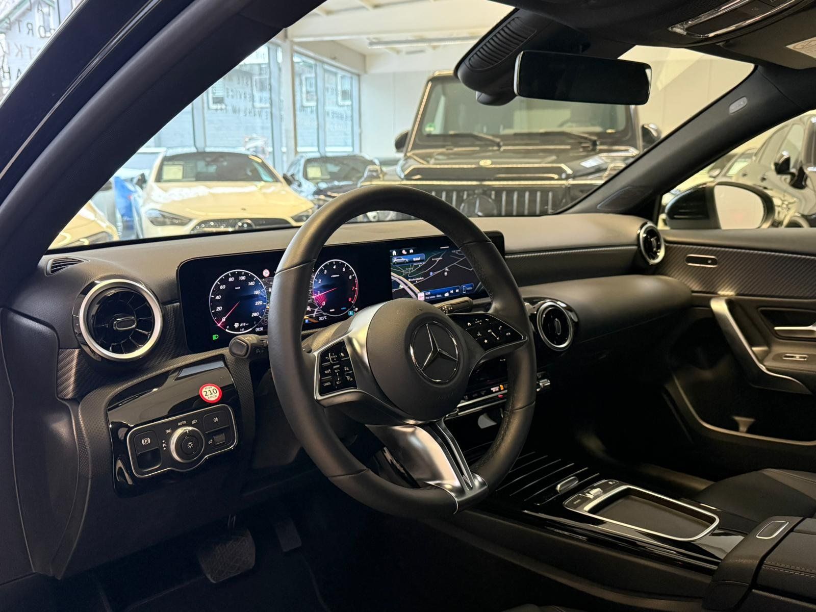 Fahrzeugabbildung Mercedes-Benz A 180 PROGRESSIVE ADV. VOLLDIGI+CARPLAY+VZ-ASSI