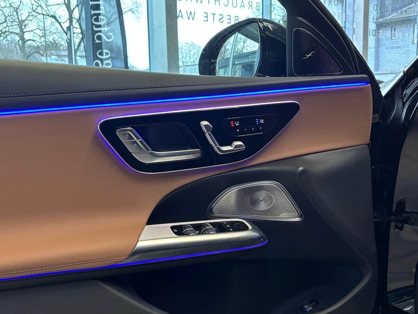 Fahrzeugabbildung Mercedes-Benz Mercedes-AMG E 53 4M+ NAPPA+HUD+PANO+BURMESTER