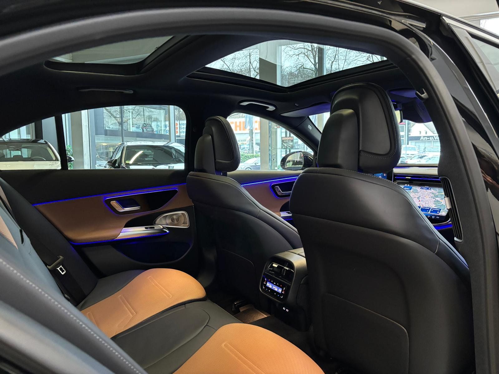 Fahrzeugabbildung Mercedes-Benz Mercedes-AMG E 53 4M+ NAPPA+HUD+PANO+BURMESTER