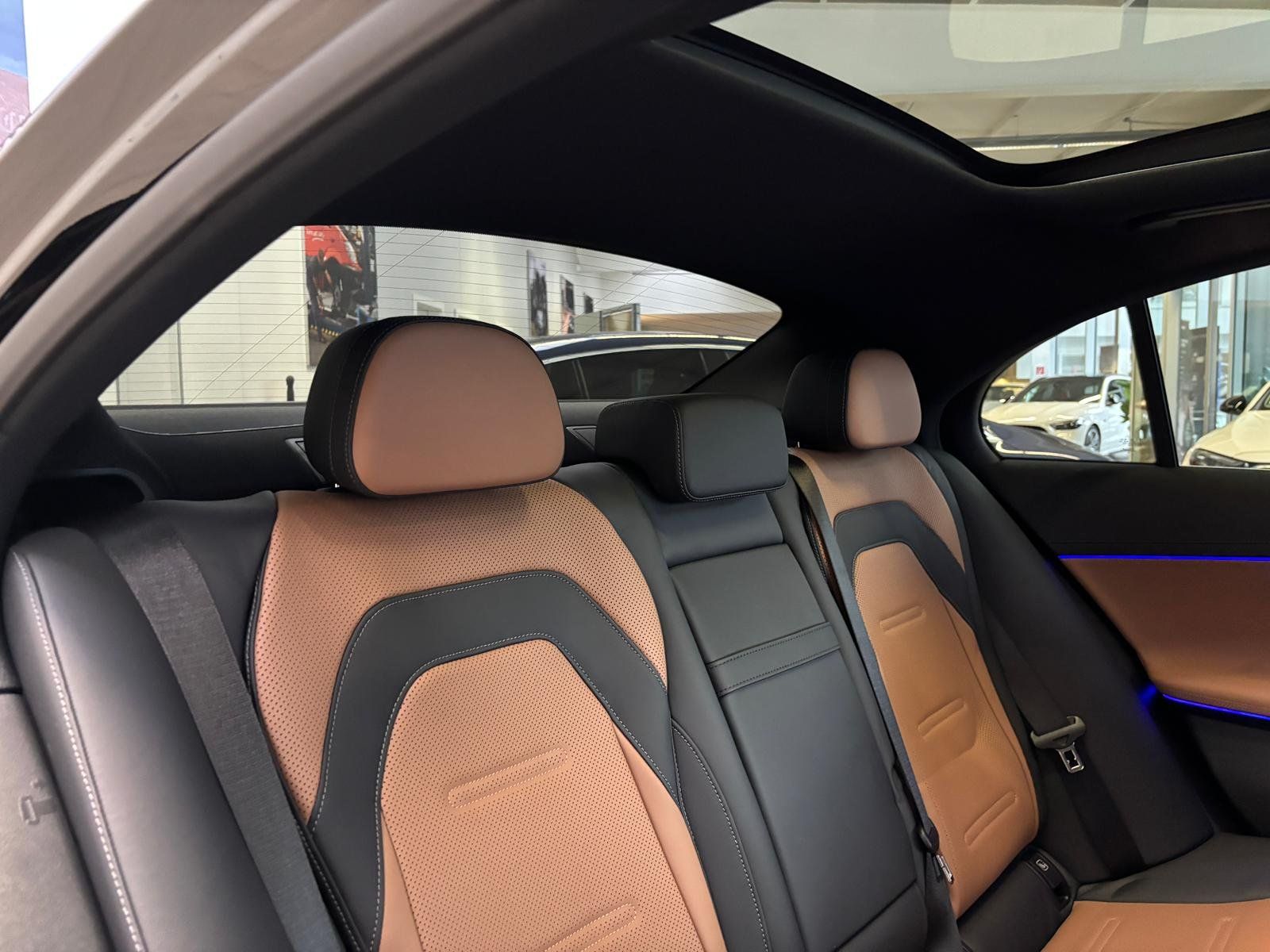 Fahrzeugabbildung Mercedes-Benz Mercedes-AMG E 53 4M+ NAPPA+HUD+PANO+BURMESTER