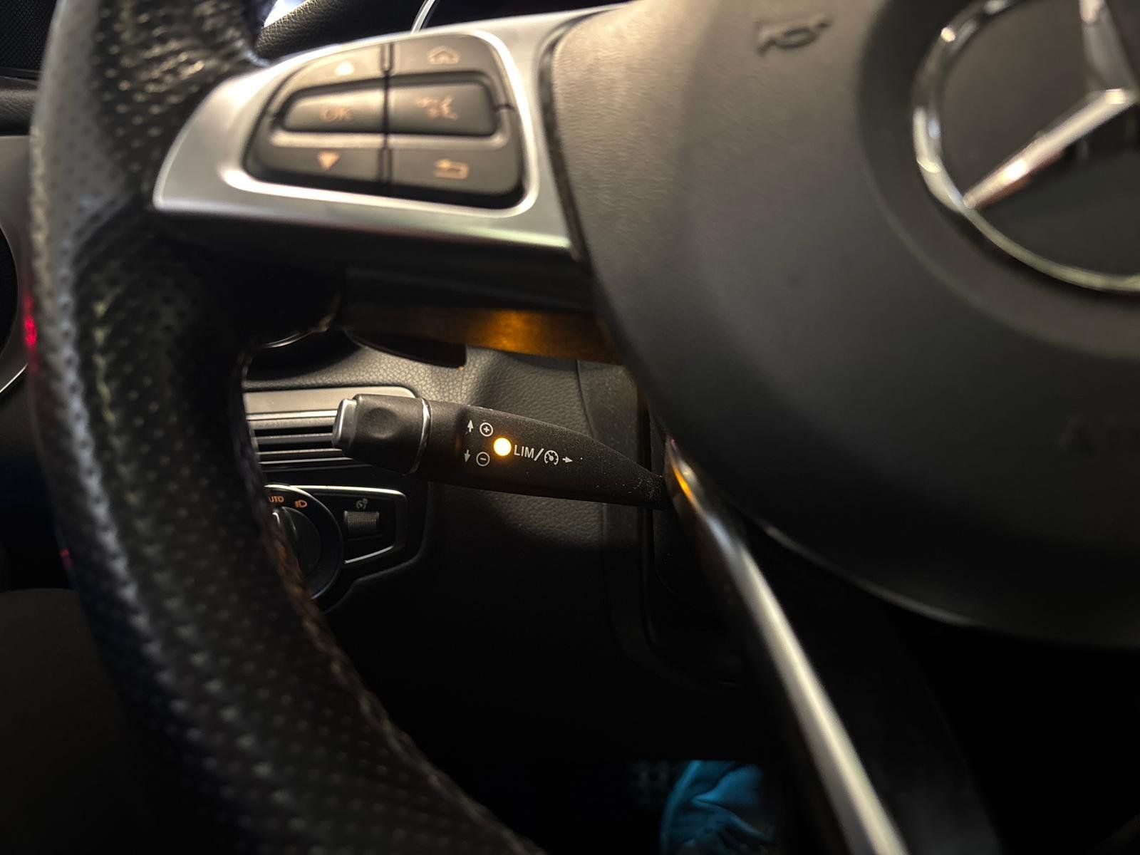 Fahrzeugabbildung Mercedes-Benz GLC 220d 4M COMAND+PANO+LED+AHK+AMG INT.+EASYPAC