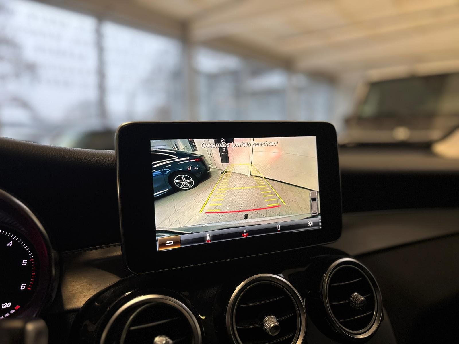 Fahrzeugabbildung Mercedes-Benz GLC 220d 4M COMAND+PANO+LED+AHK+AMG INT.+EASYPAC