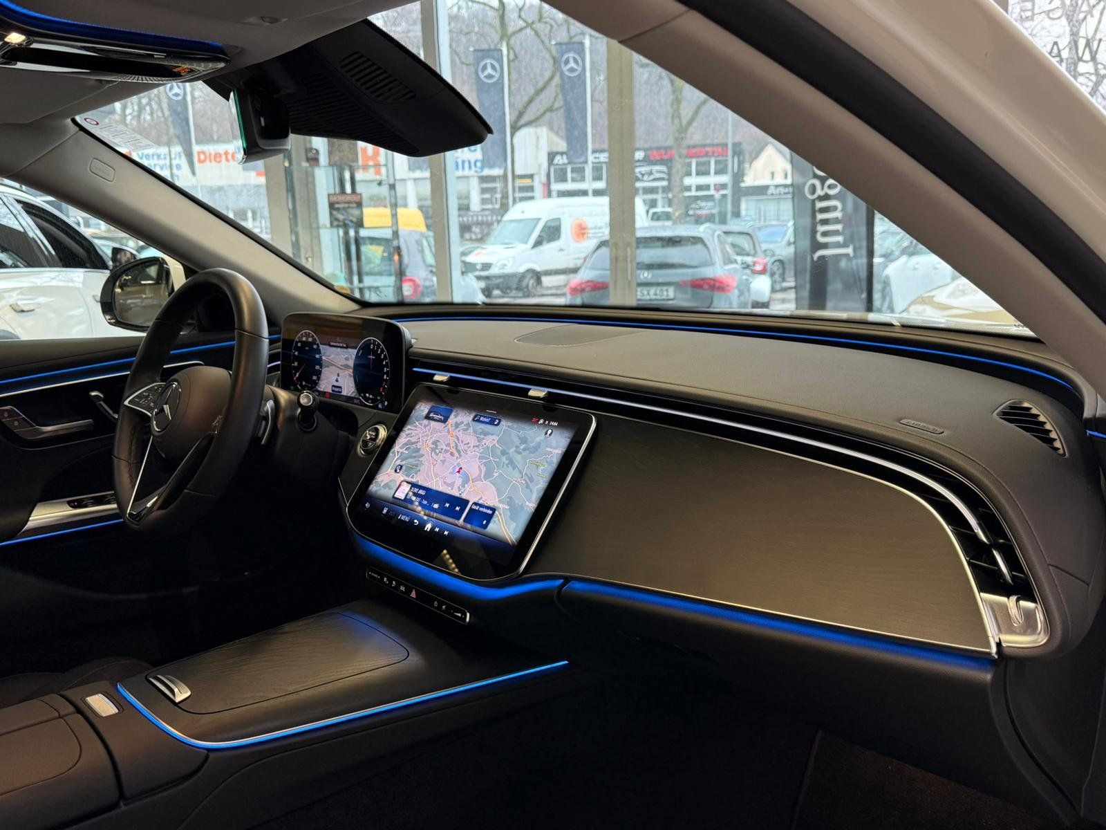 Fahrzeugabbildung Mercedes-Benz E 300e T Avantgarde DISTR+360+MEMORY+KEYLESS+FAP