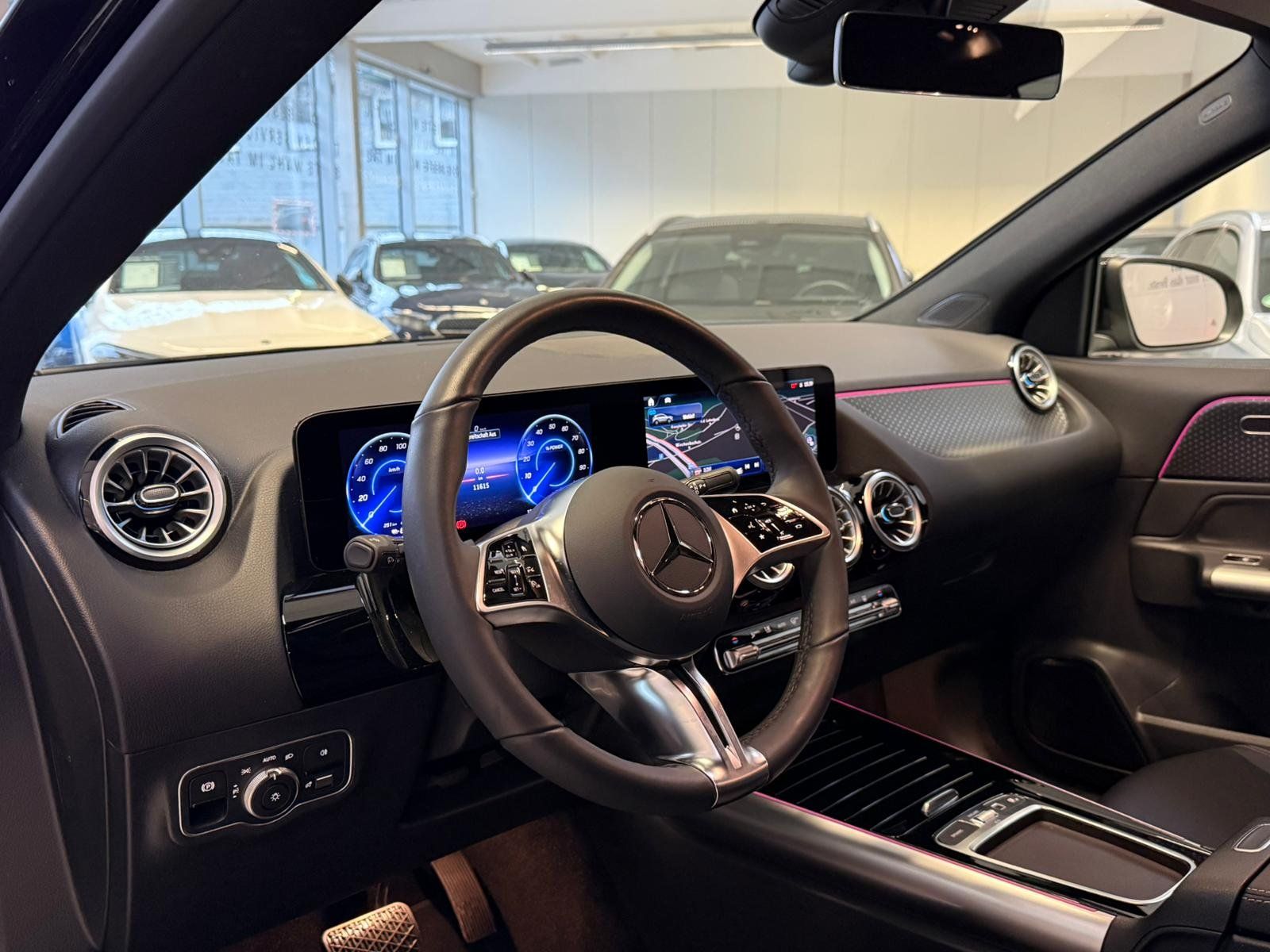 Fahrzeugabbildung Mercedes-Benz EQA 350 4M Progressive KAMERA+LED+TOTW+KEYLESS