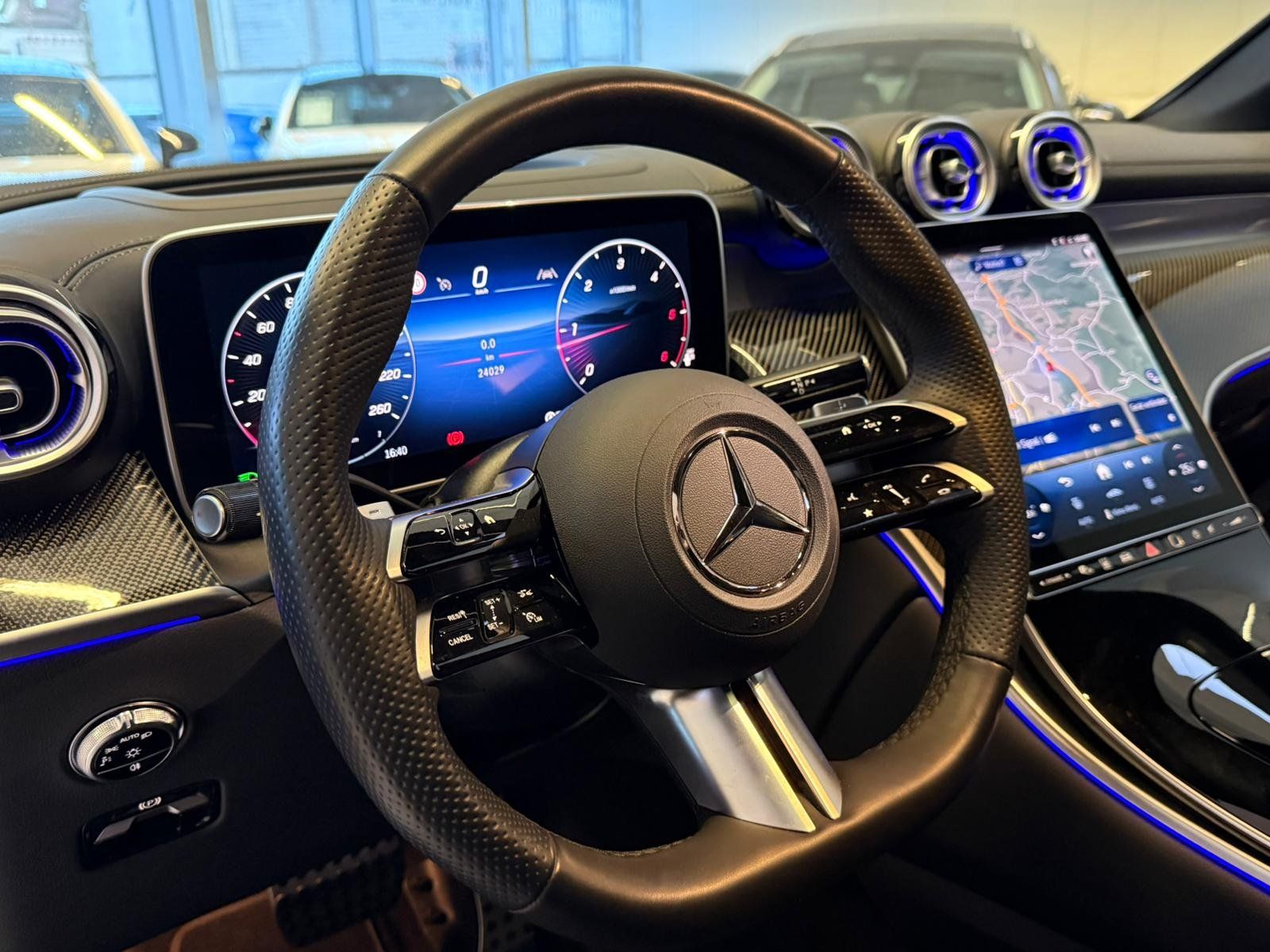 Fahrzeugabbildung Mercedes-Benz GLC 300 d 4M Coupé AMG PANO+BURM+MEMO+AHK+HUD