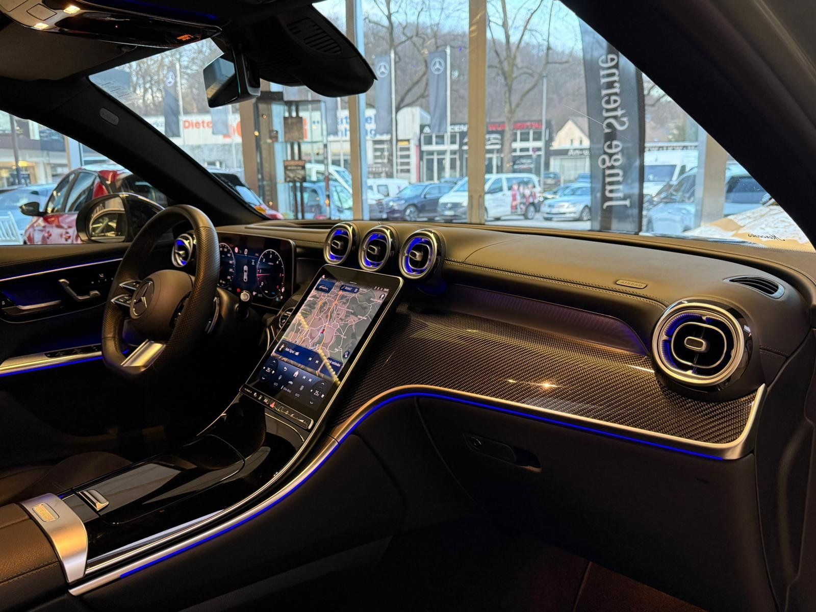 Fahrzeugabbildung Mercedes-Benz GLC 300 d 4M Coupé AMG PANO+BURM+MEMO+AHK+HUD